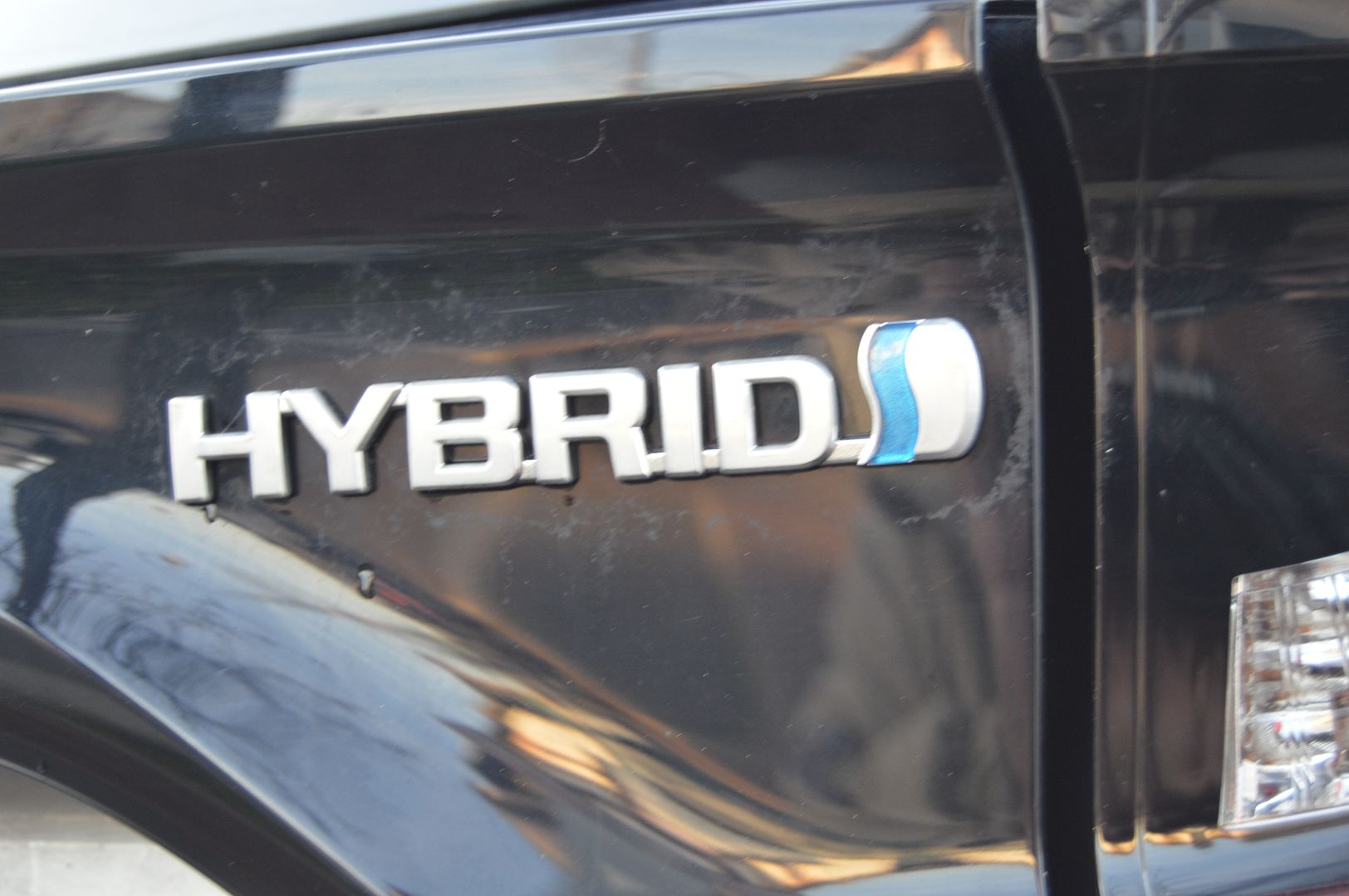 Toyota YARIS 116H DYNAMIC BUSINESS 5P + PROGRAMME BEYOND ZERO ACADEMY MY21