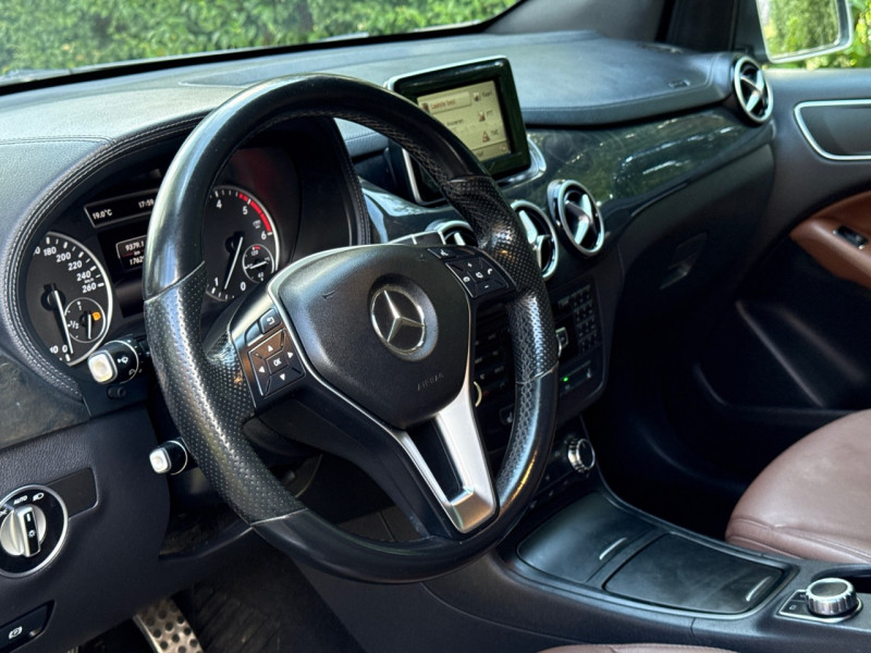 Mercedes-Benz CLASSE B 180 FASCINATION 7G-DCT * CUIR * CAMERA * GPS * GARANTIE