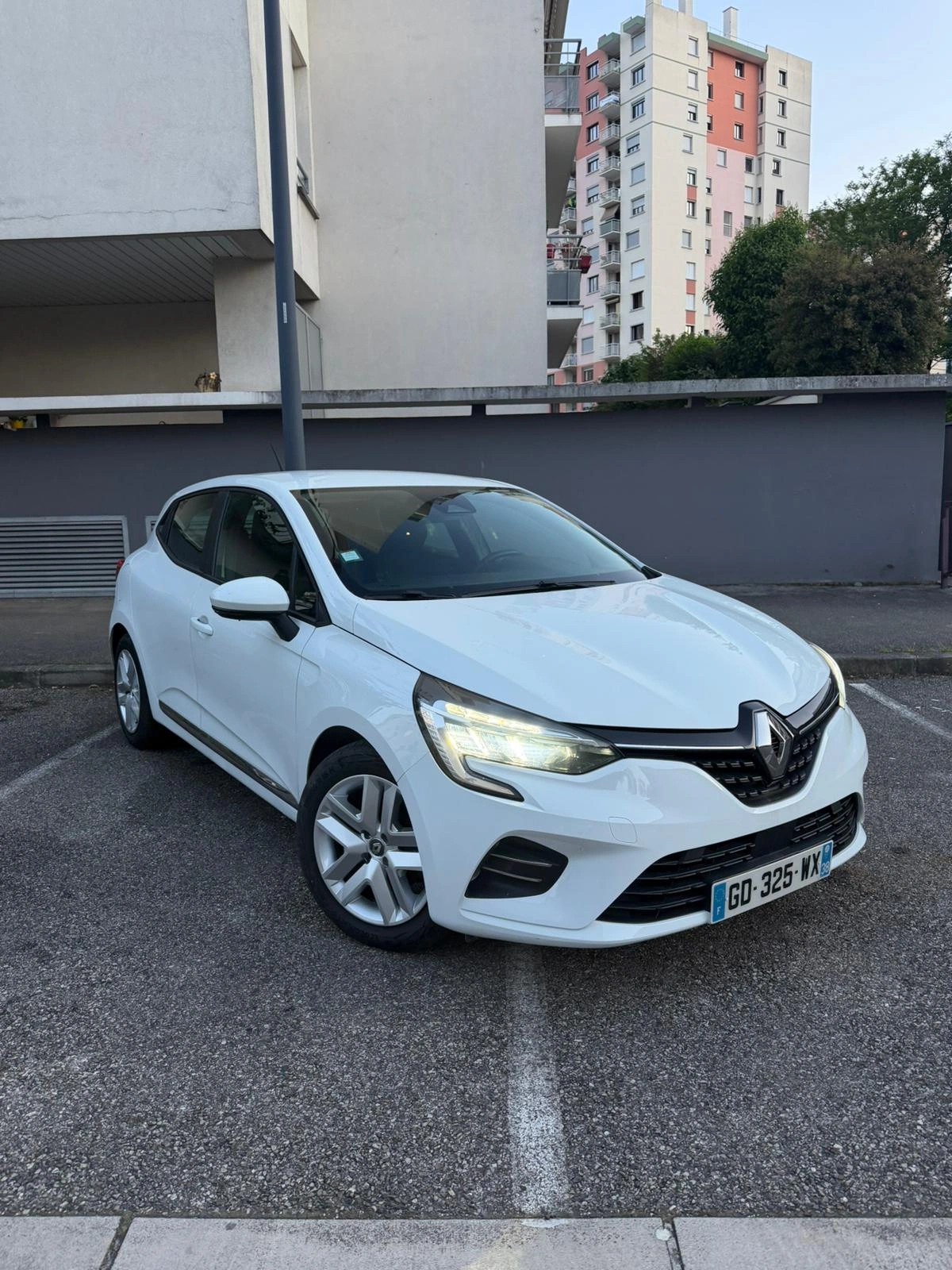 Renault Clio V 1.5 BLUE DCI 100 BUSINESS 21N