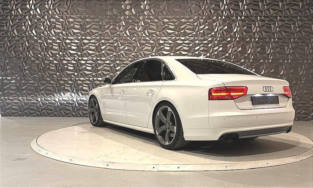 Audi S8 Quattro Sport 4.0 V8 TFSI - BVA Tiptronic 2012 BERLINE . PHASE 2