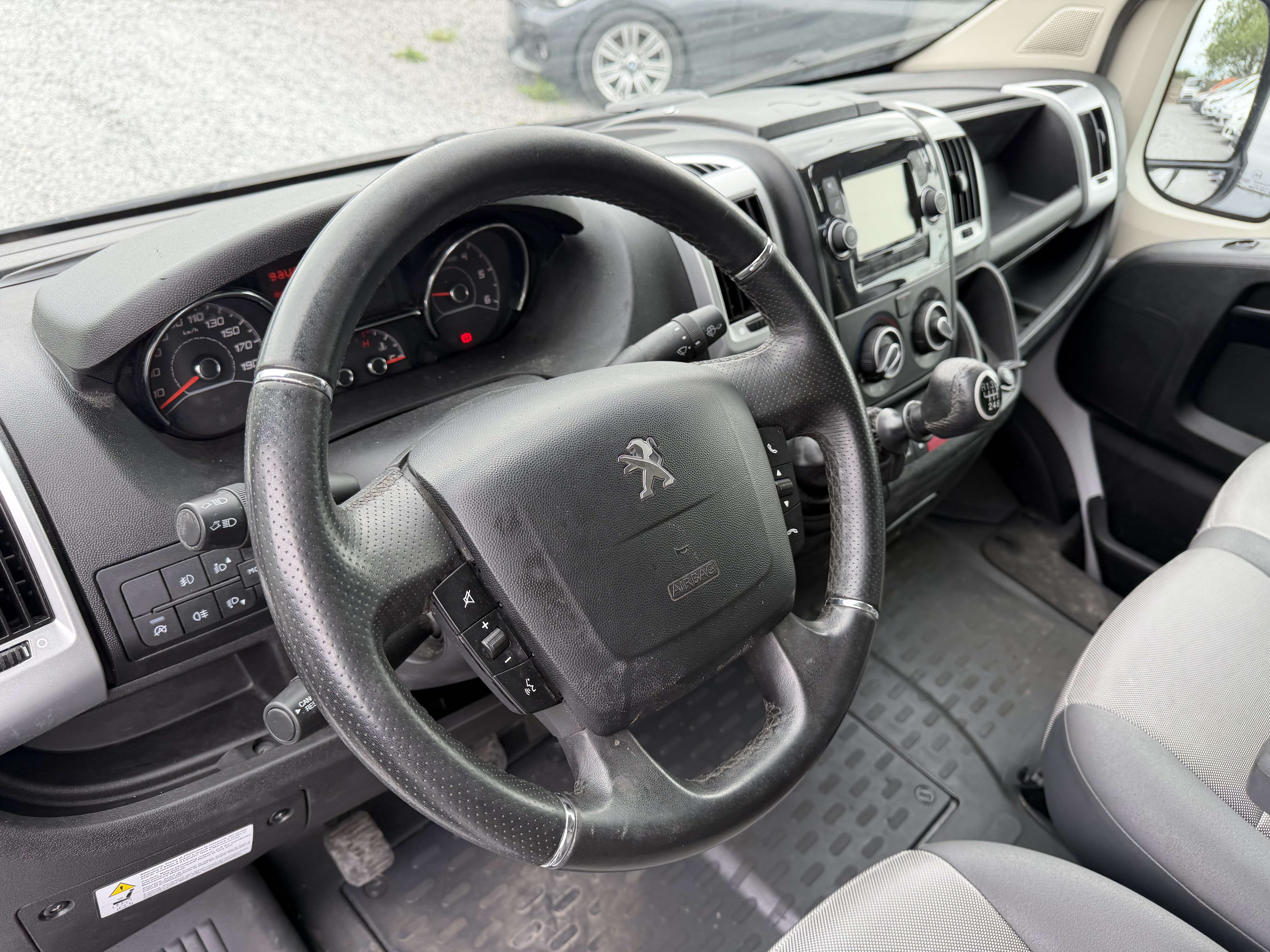 Peugeot Boxer 2.2 BlueHDi L2H2 - Utilitaire - 3 Places