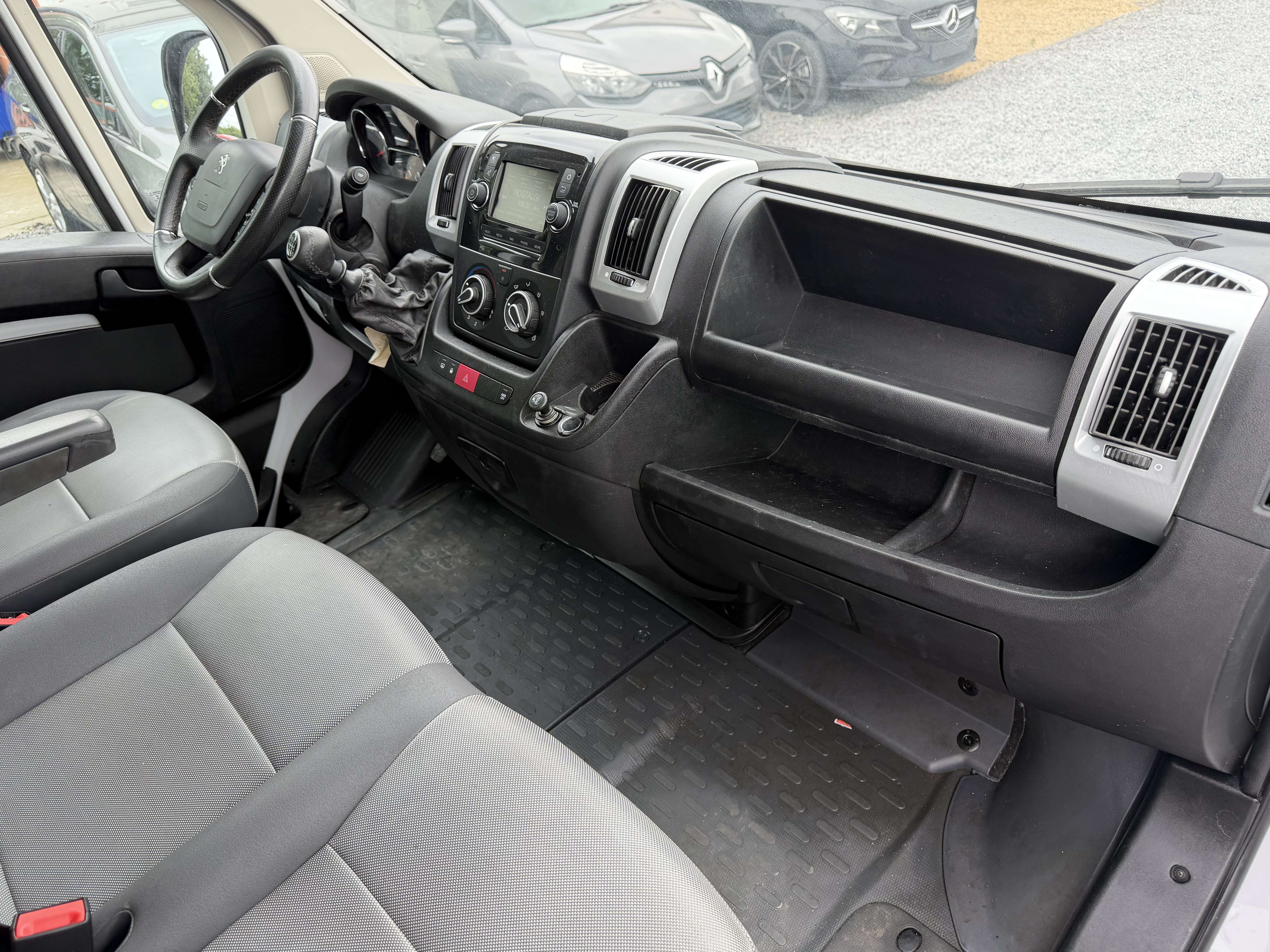 Peugeot Boxer 2.2 BlueHDi L2H2 - Utilitaire - 3 Places