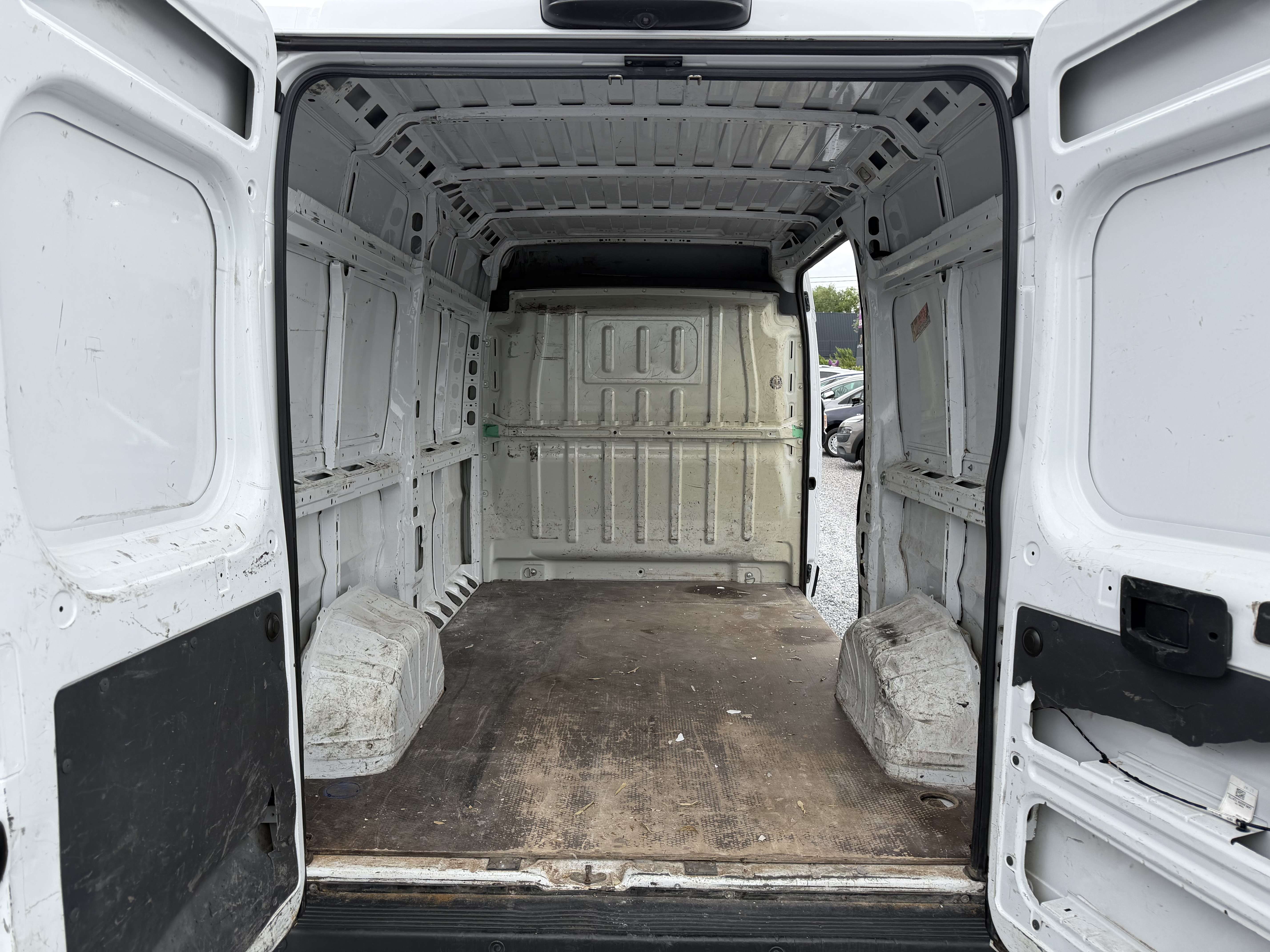 Peugeot Boxer 2.2 BlueHDi L2H2 - Utilitaire - 3 Places