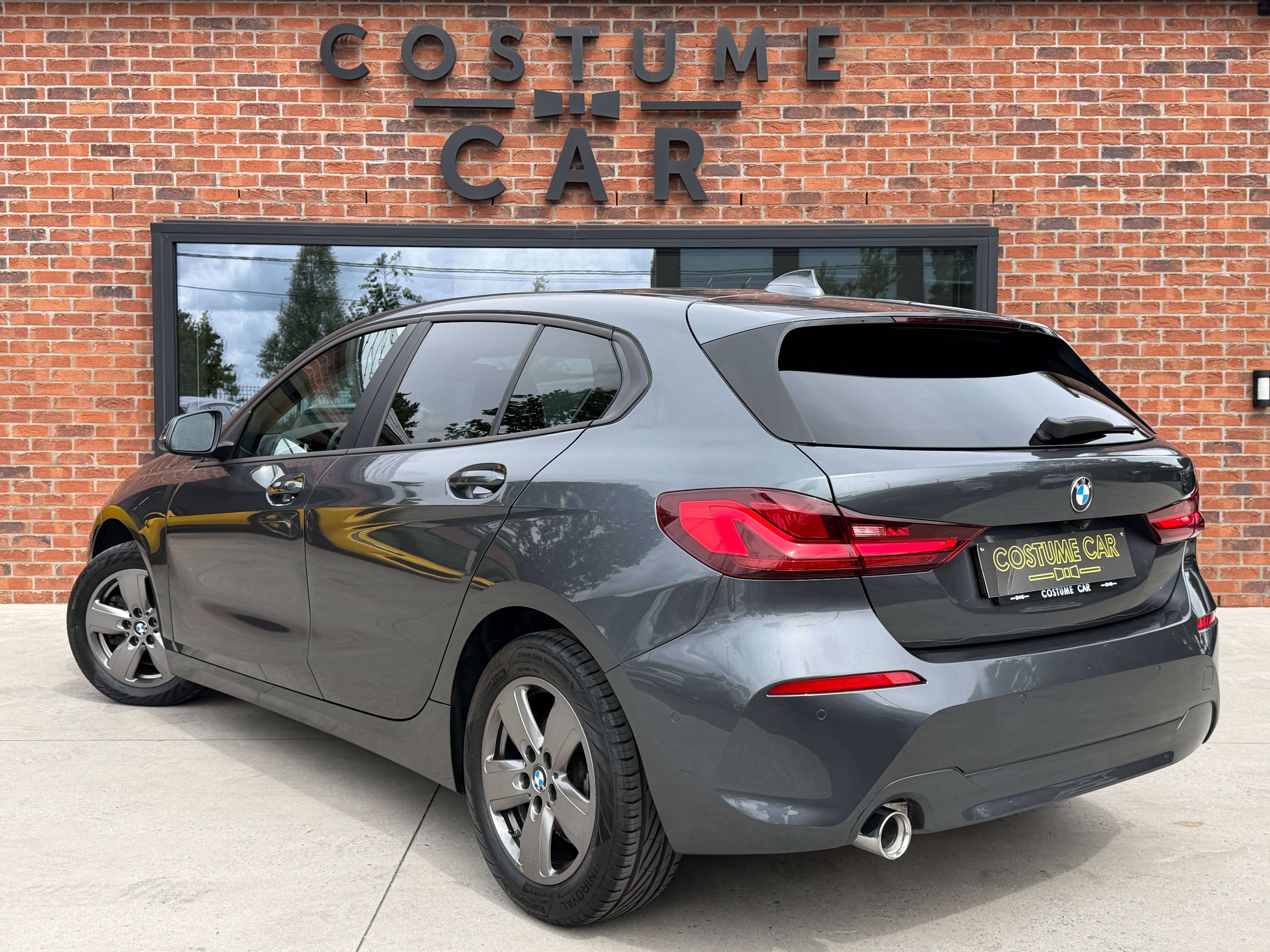BMW 116 LED - Sg chauffants - GPS - Capteurs - Clim auto