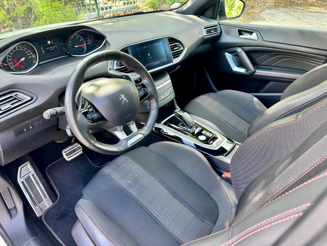 Peugeot 308 PureTech 130ch SS EAT8 GT Line - Suivi Peugeot Carplay Toit panoramique