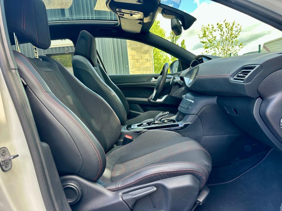 Peugeot 308 PureTech 130ch SS EAT8 GT Line - Suivi Peugeot Carplay Toit panoramique