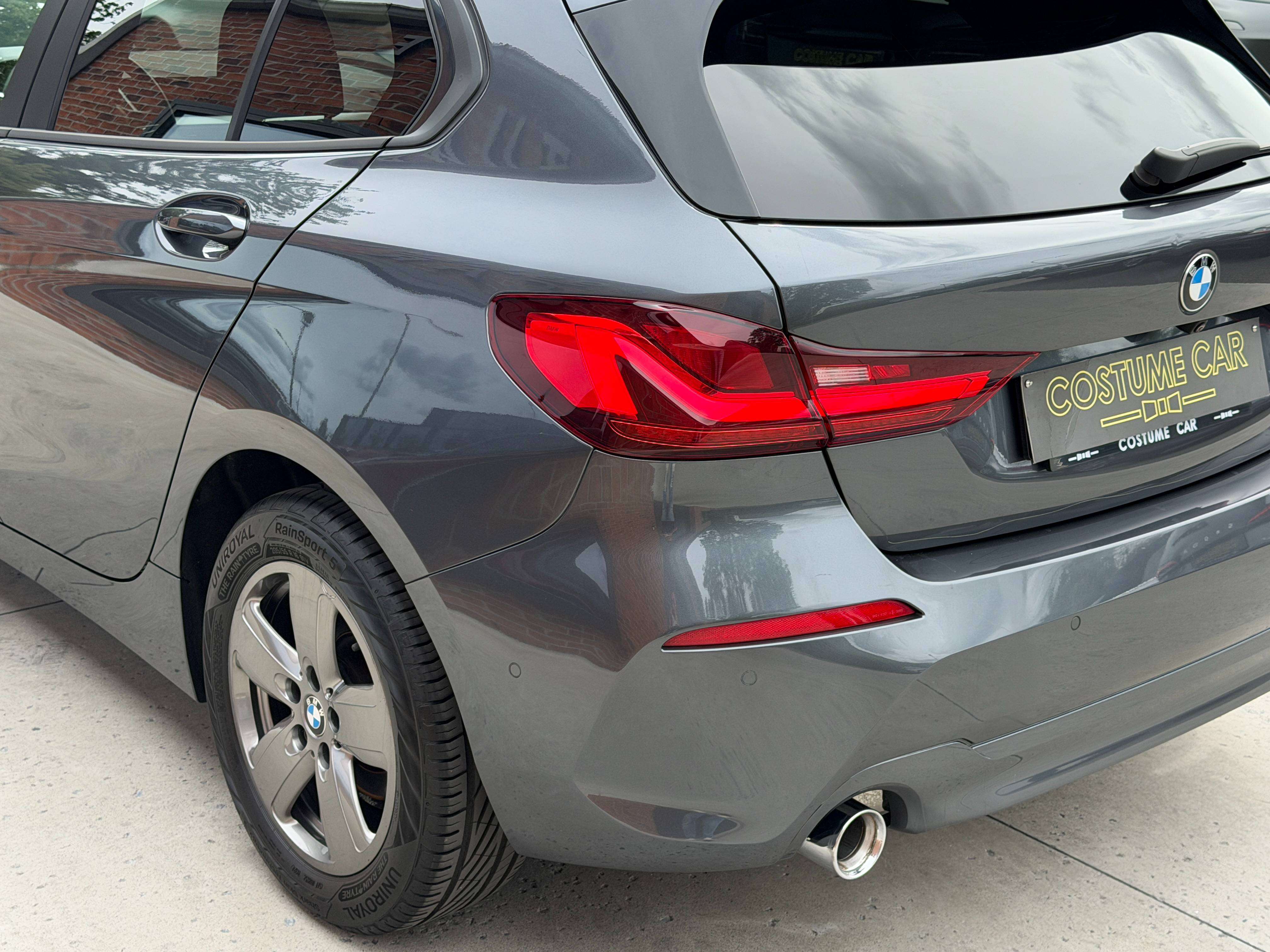 BMW 116 LED - Sg chauffants - GPS - Capteurs - Clim auto
