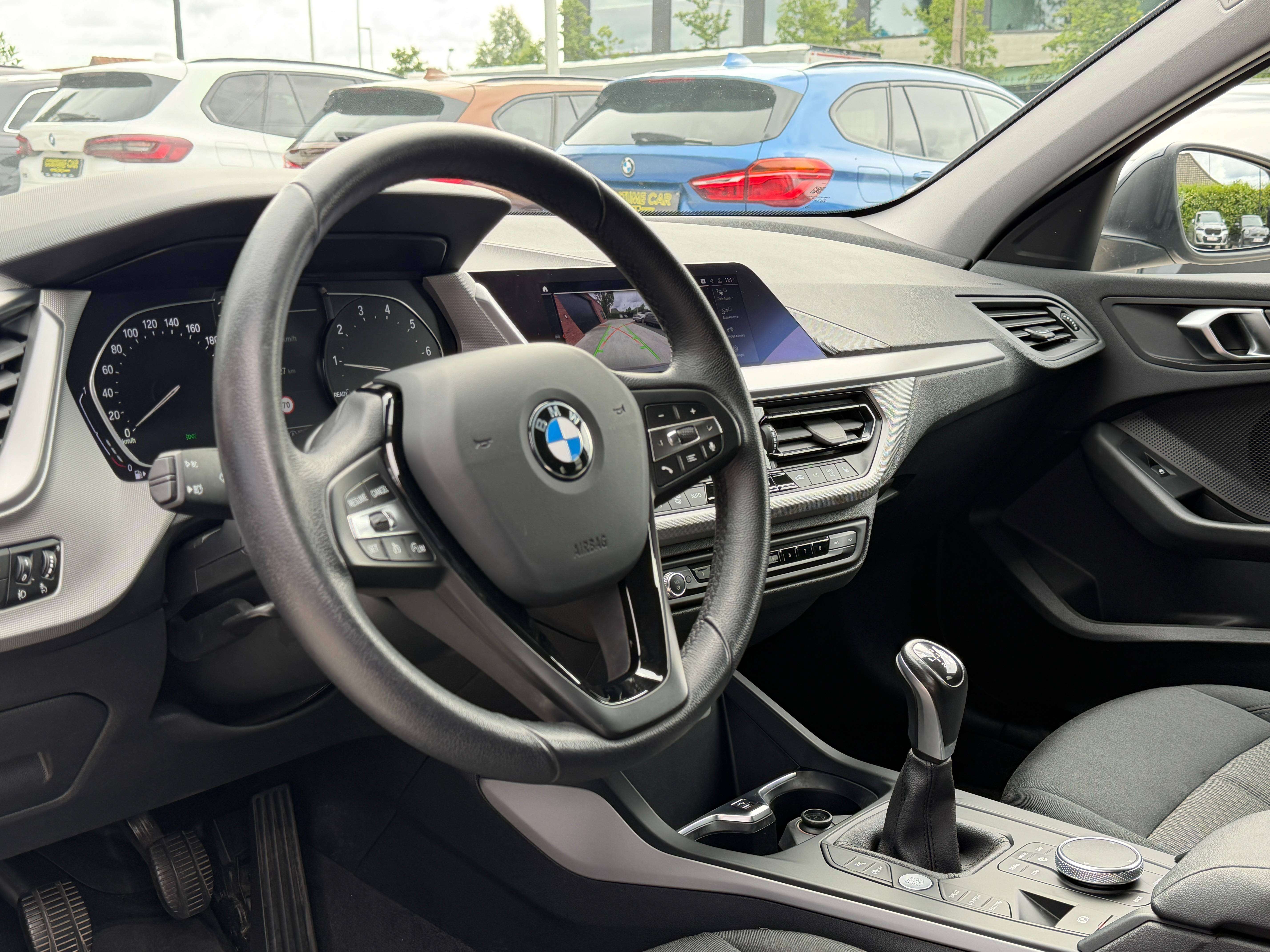 BMW 116 LED - Sg chauffants - GPS - Capteurs - Clim auto