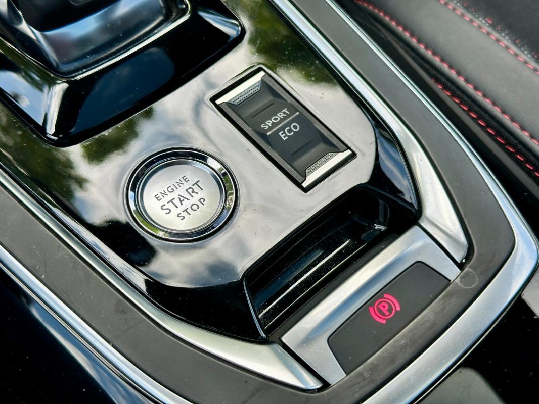 Peugeot 308 PureTech 130ch SS EAT8 GT Line - Suivi Peugeot Carplay Toit panoramique