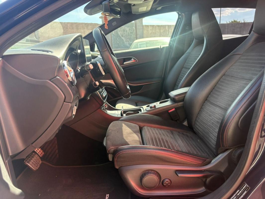 Mercedes-Benz Gla 200 2.2 CDI – ENTIÈREMENT RÉVISÉE ET GARANTIE 12 MOIS EN EUROPE