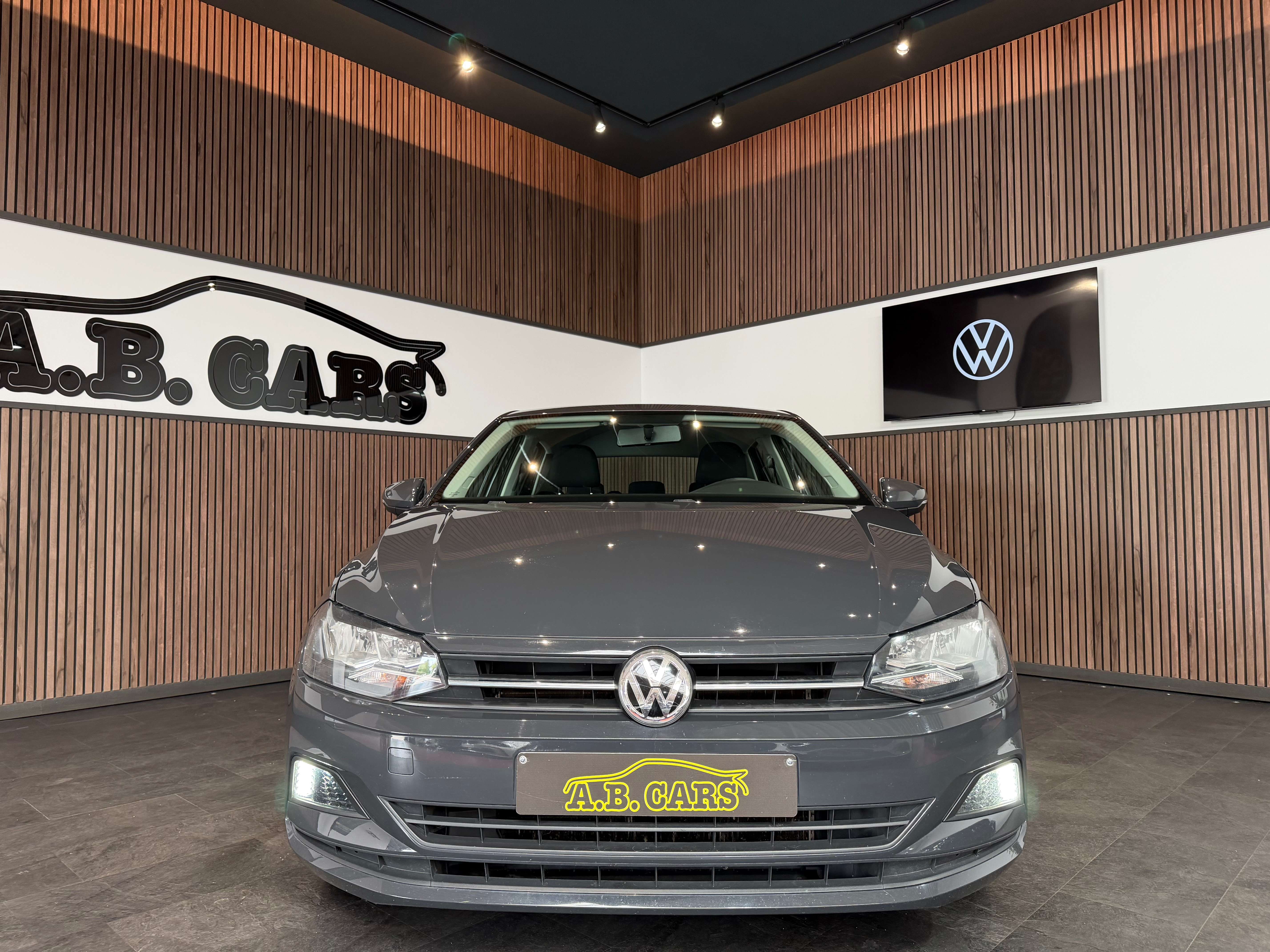 Volkswagen Polo 1.0i - GARANTIE 12MOIS - 1ERPRO
