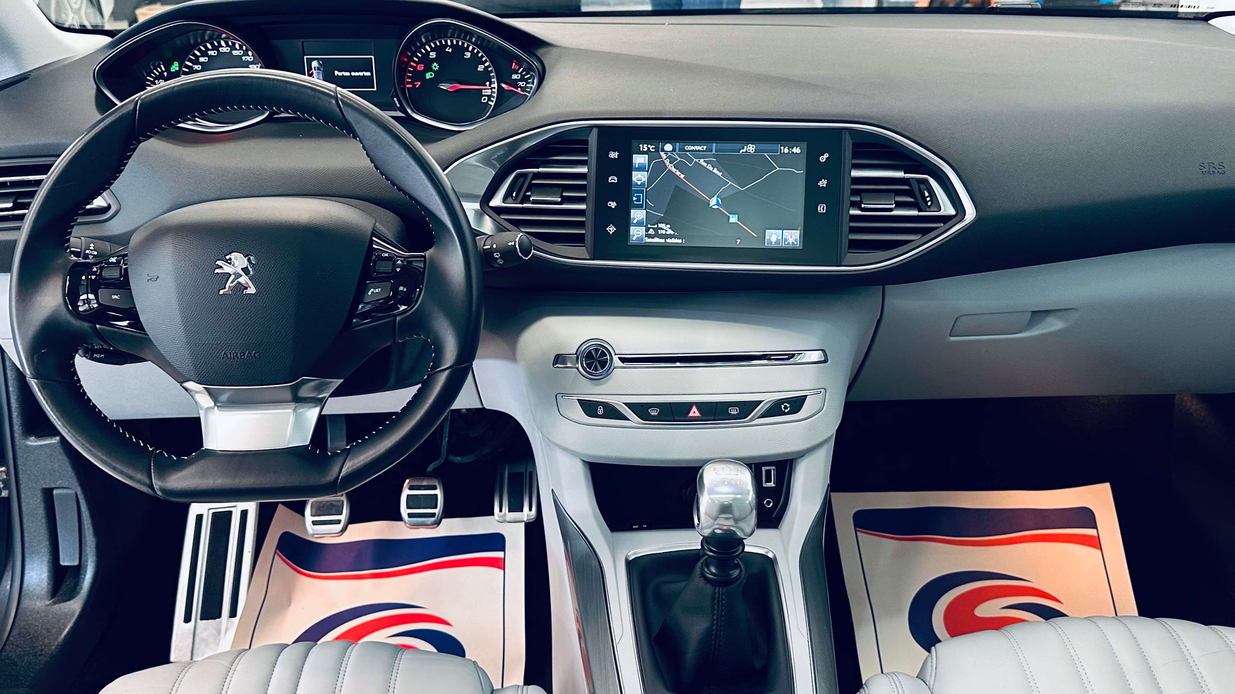 Peugeot 308 1.2 CAMERA PANO PDC LIM CRUISE CLIM BIZONE BLUETOOTH
