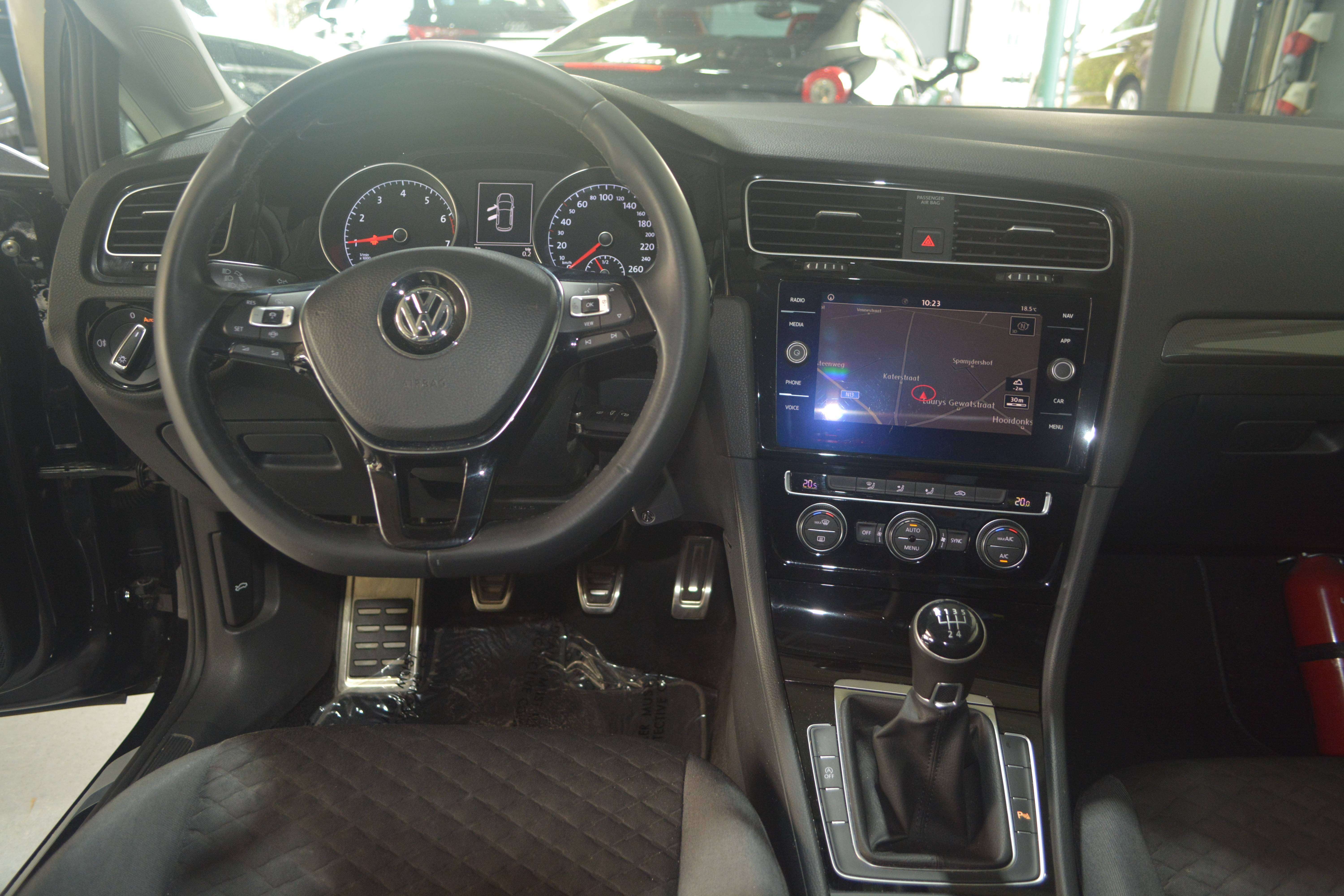 Volkswagen Golf Golf 1.0 TSI Join OPF (EU6.2) /R-SPORTPACK / NAVI + CAMERA / ADAPTIVE CRUISE / ALL. VELGEN