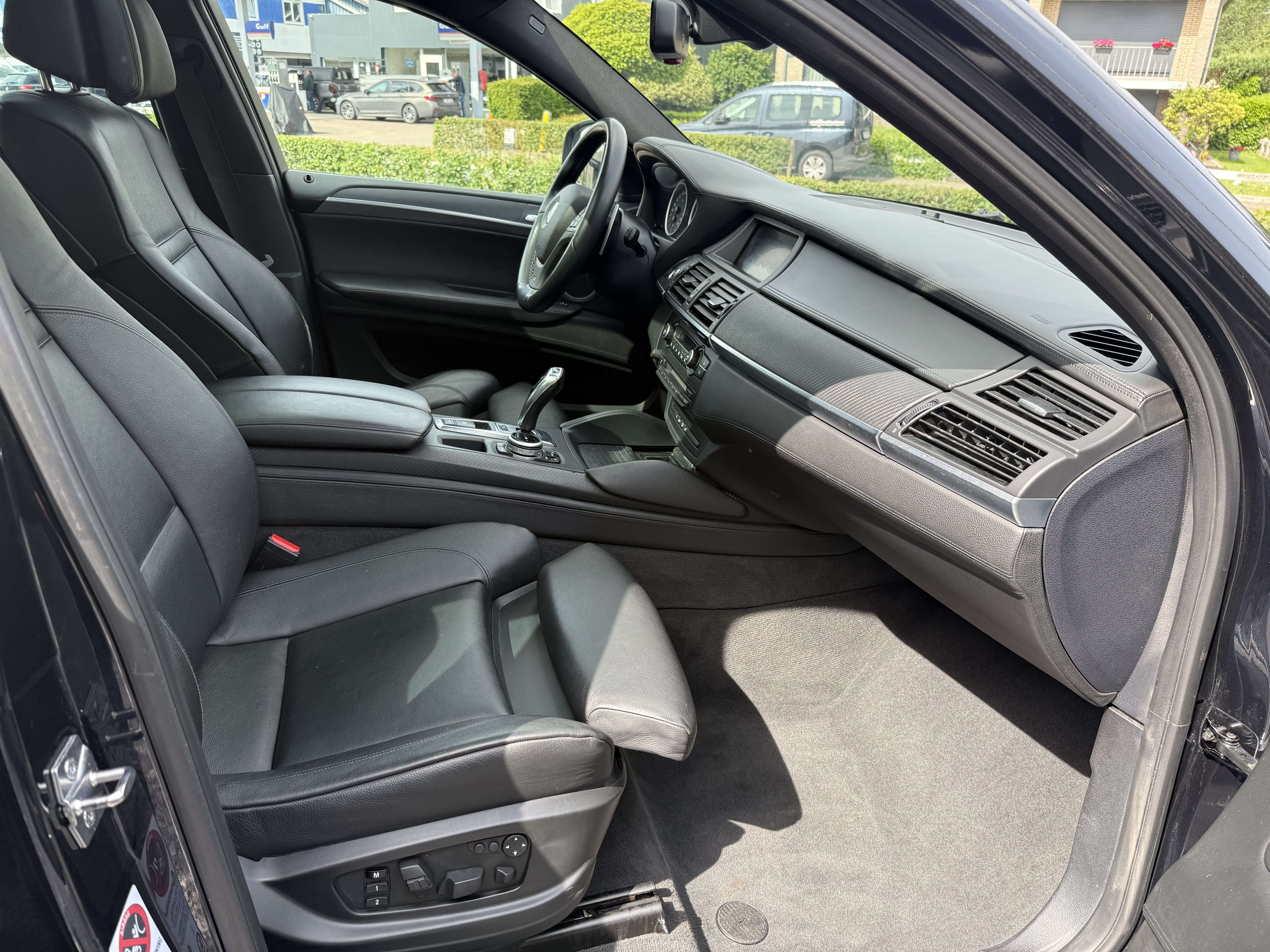 BMW X6 M 4.4iA V8 * ORIGINAL BELGIAN CAR * FULL OPTIONS * LICHTE VRACHT