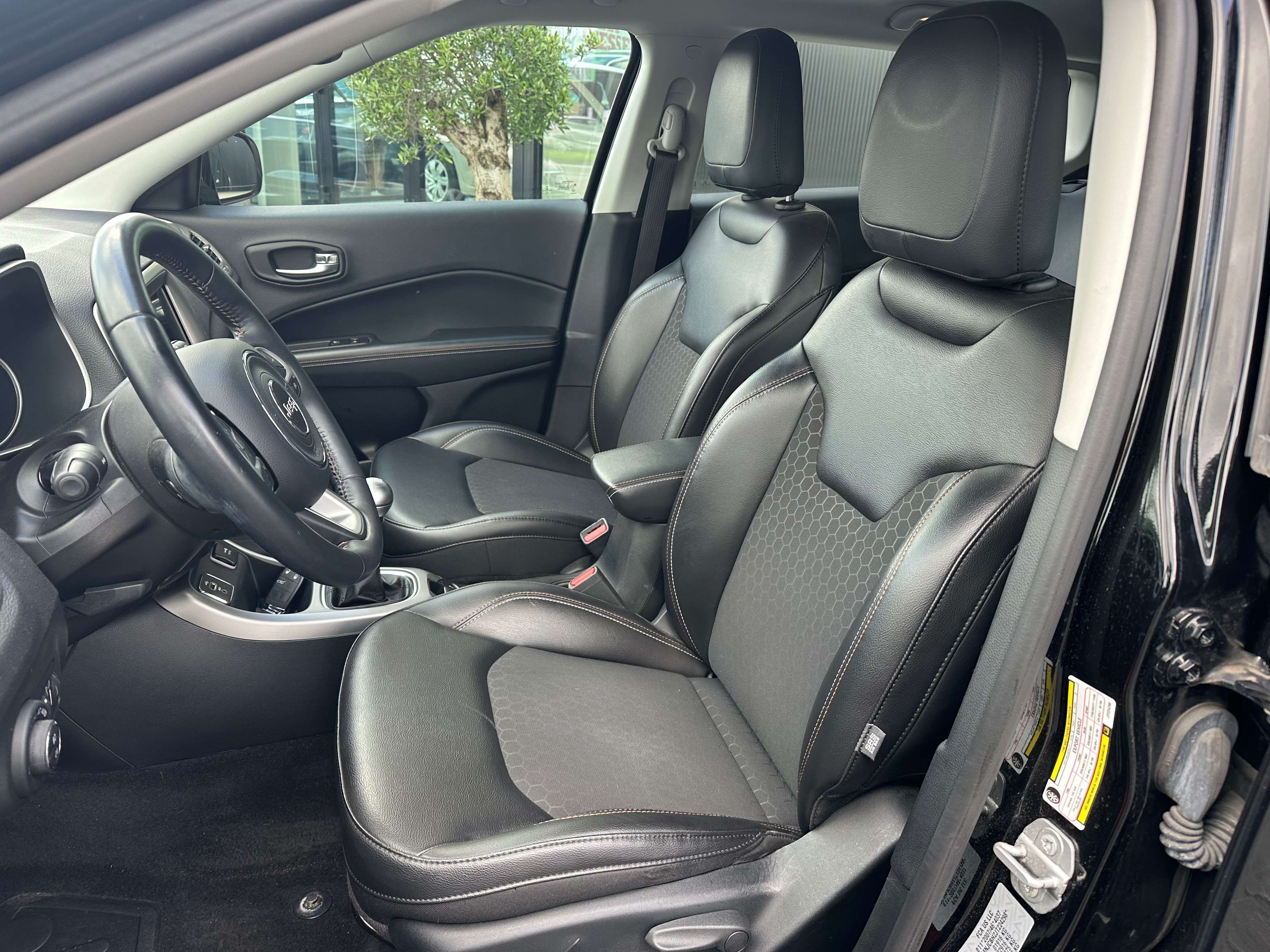 Jeep Compass 1.4 Turbo 4x2 Longitude Business Leder GPS
