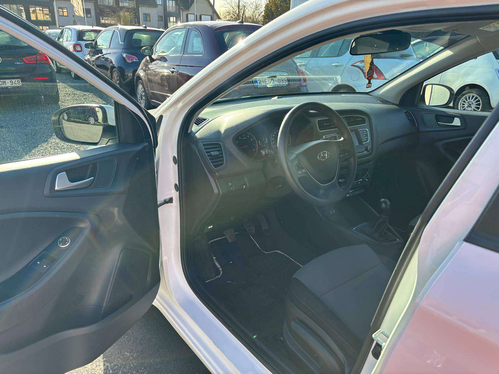 Hyundai i20 1.2i*AIRCO CRUISE USB CARPASS 12 MAANDEN GARANTIE
