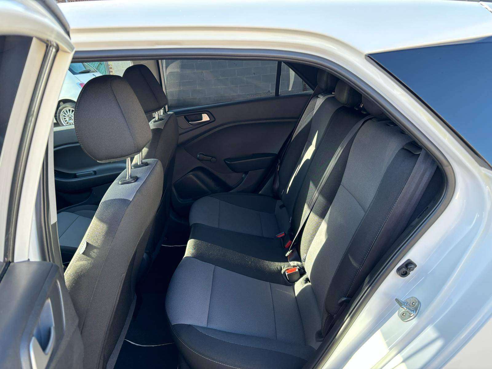 Hyundai i20 1.2i*AIRCO CRUISE USB CARPASS 12 MAANDEN GARANTIE
