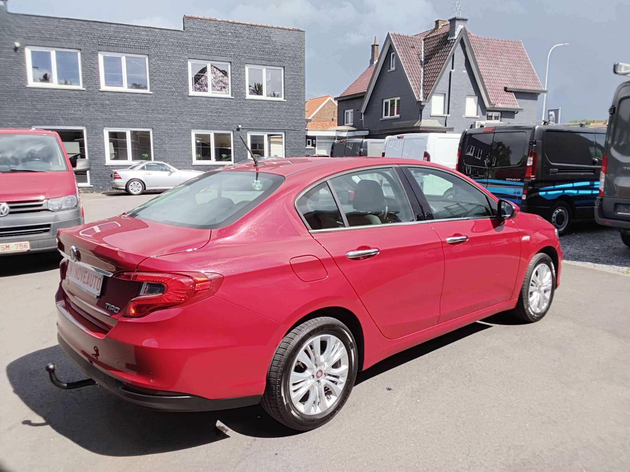 Fiat Tipo 1.4i NAVI CAMERA TREKHAAK AIRCO CRUISE **33000KM**
