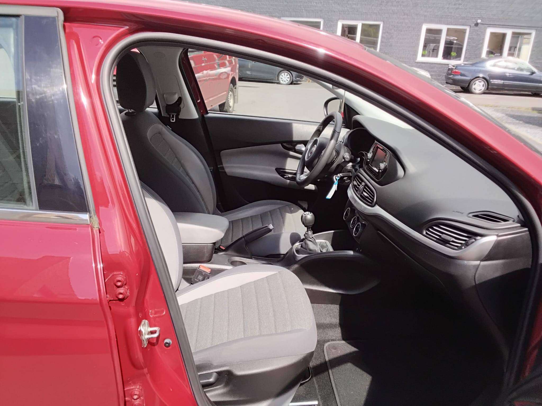 Fiat Tipo 1.4i NAVI CAMERA TREKHAAK AIRCO CRUISE **33000KM**
