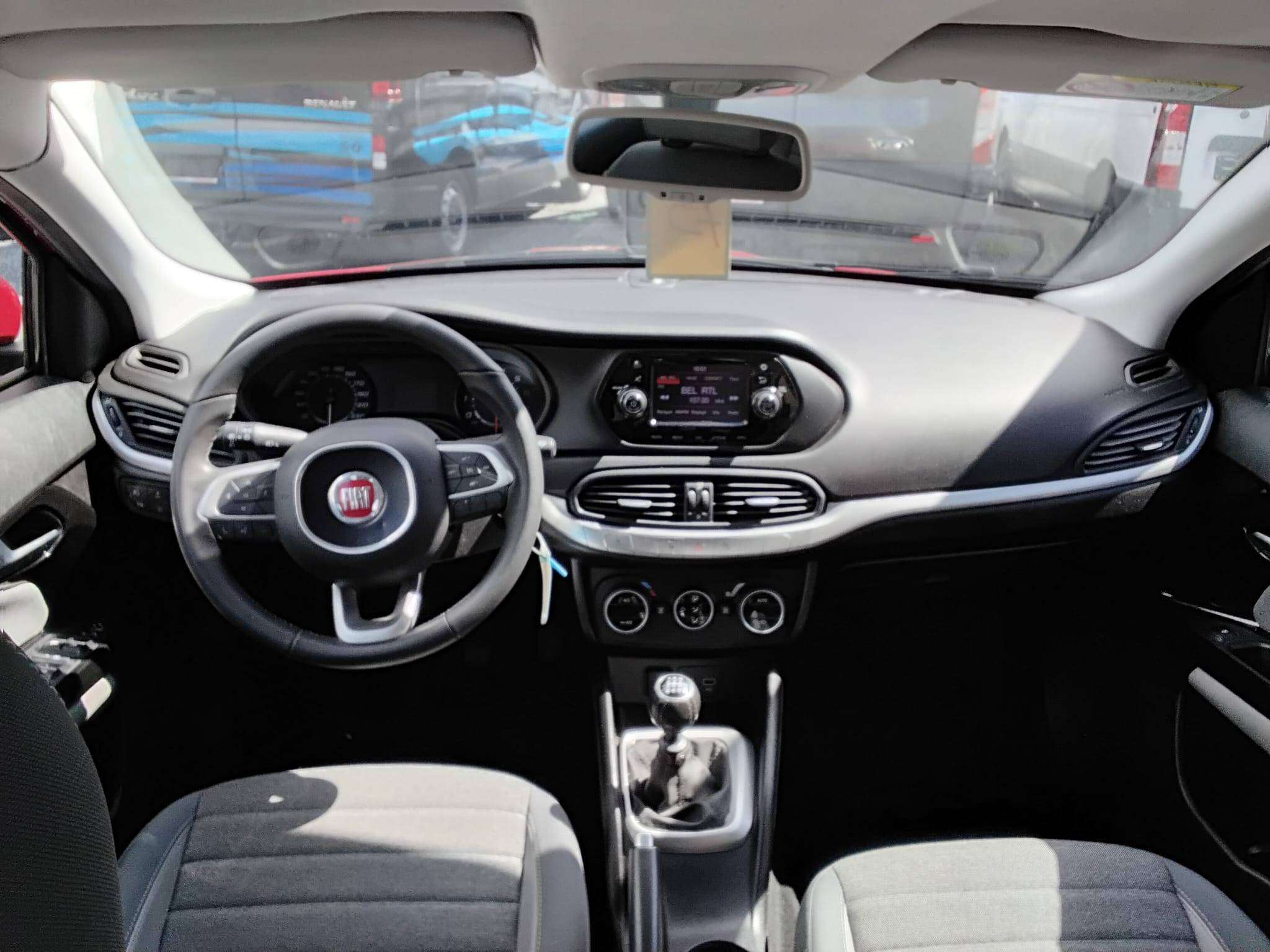 Fiat Tipo 1.4i NAVI CAMERA TREKHAAK AIRCO CRUISE **33000KM**