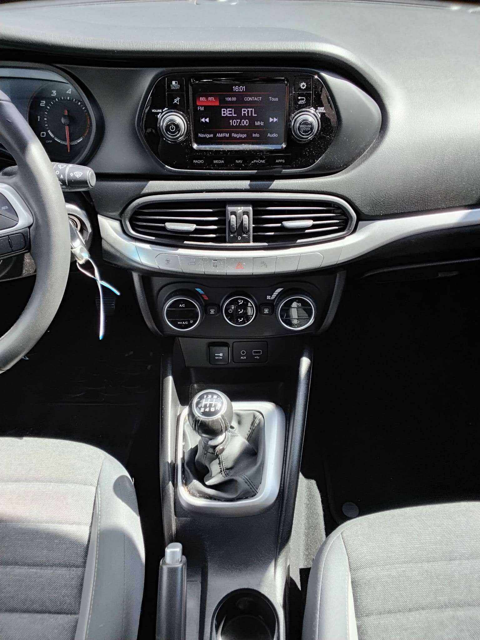 Fiat Tipo 1.4i NAVI CAMERA TREKHAAK AIRCO CRUISE **33000KM**