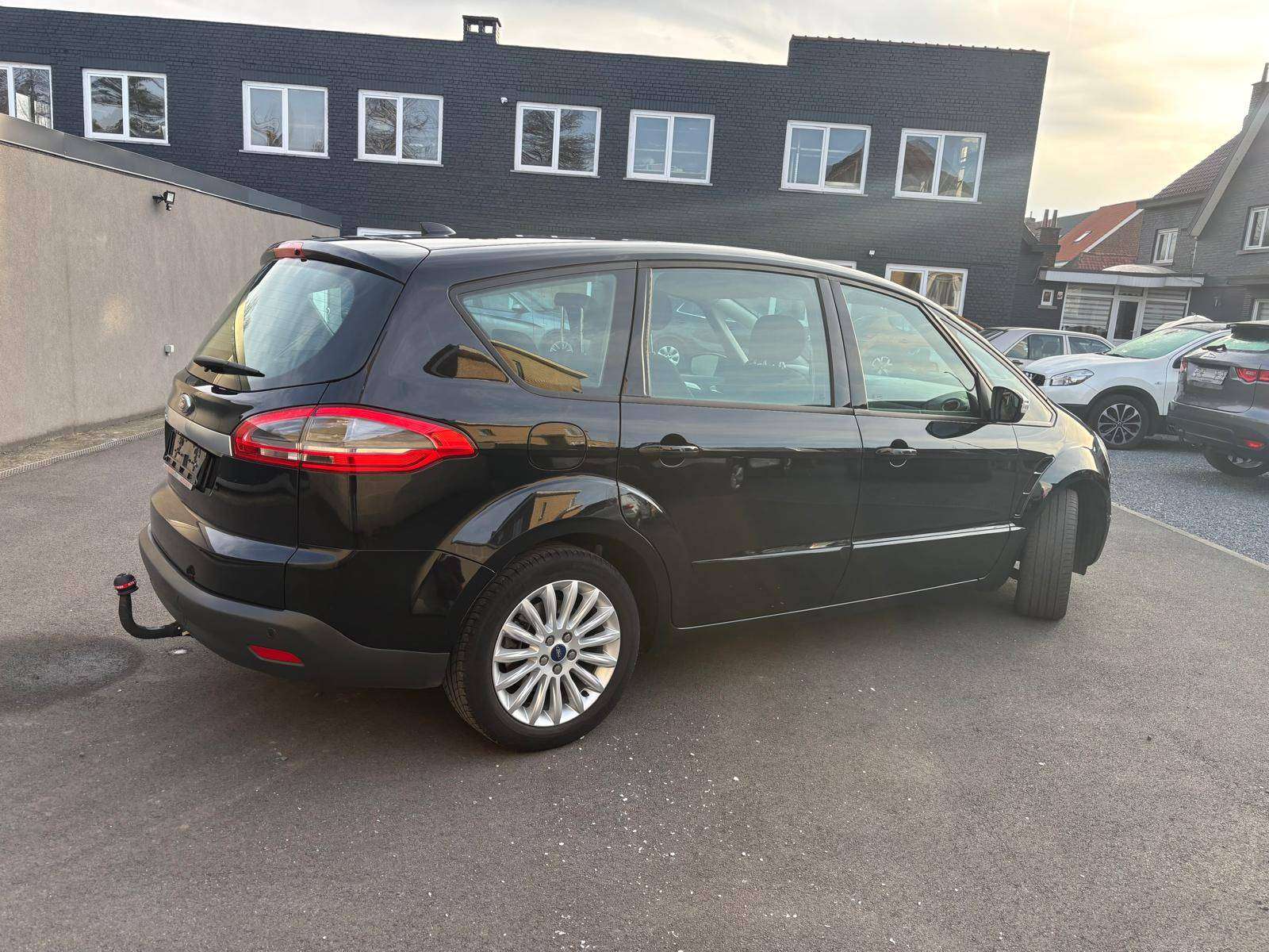 Ford S-Max 1.6 TDCi Trend*NAV PARKSENSOR 33000KM!!!!