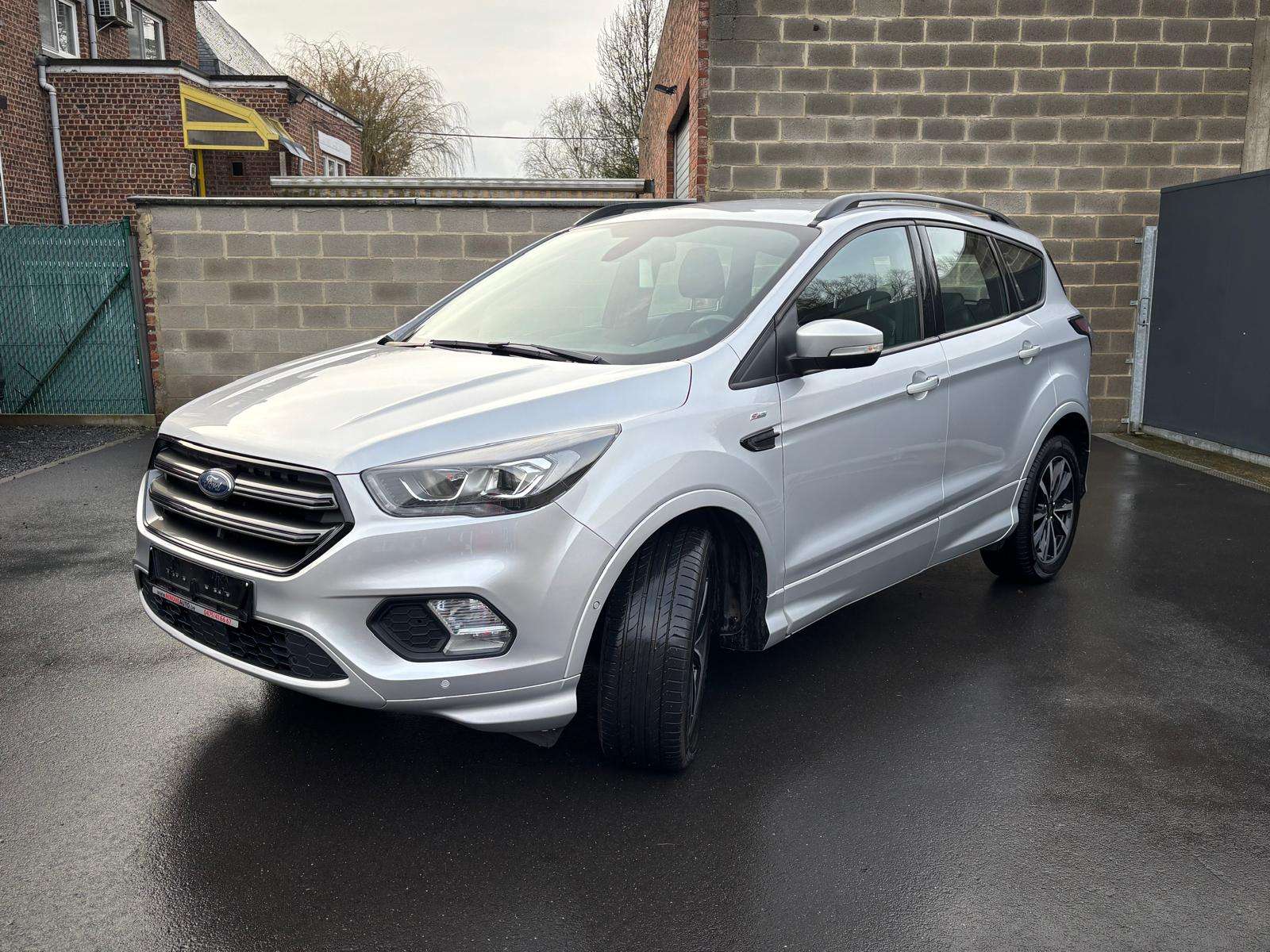 Ford Kuga 1.5d TDCi ST LINE*NAV PARKASSIST HALF LEDER CRUISE