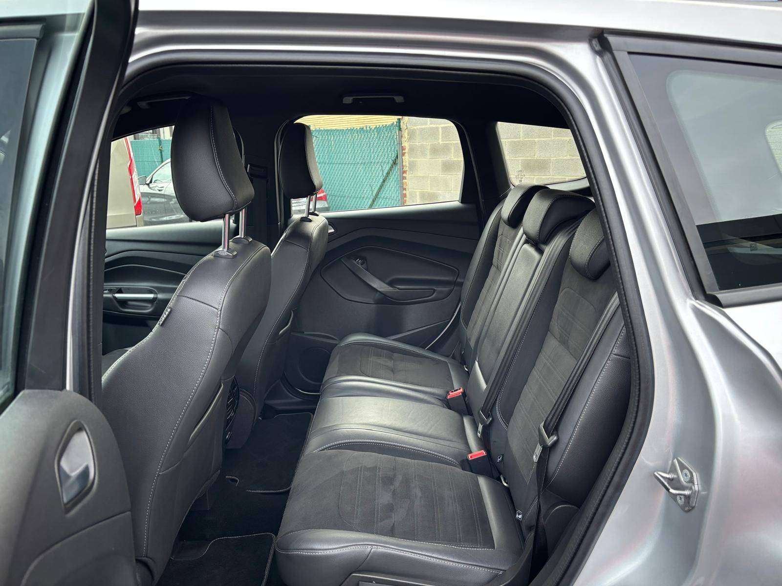 Ford Kuga 1.5d TDCi ST LINE*NAV PARKASSIST HALF LEDER CRUISE