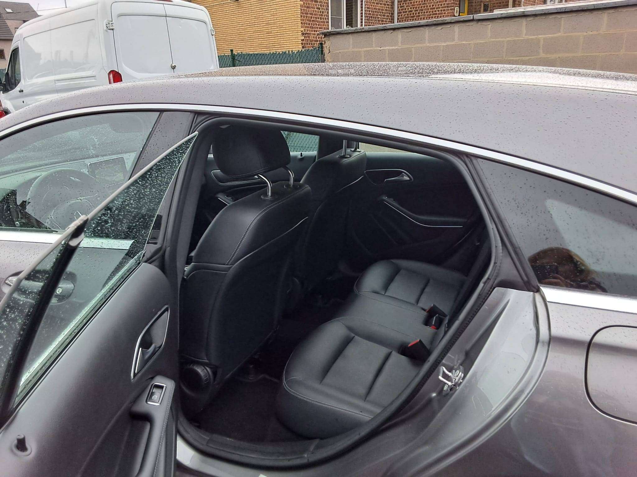 Mercedes-Benz CLA 180 AUTOMAAT LEDER NAVI CAMERA BLUET 1STE EIGENAAR
