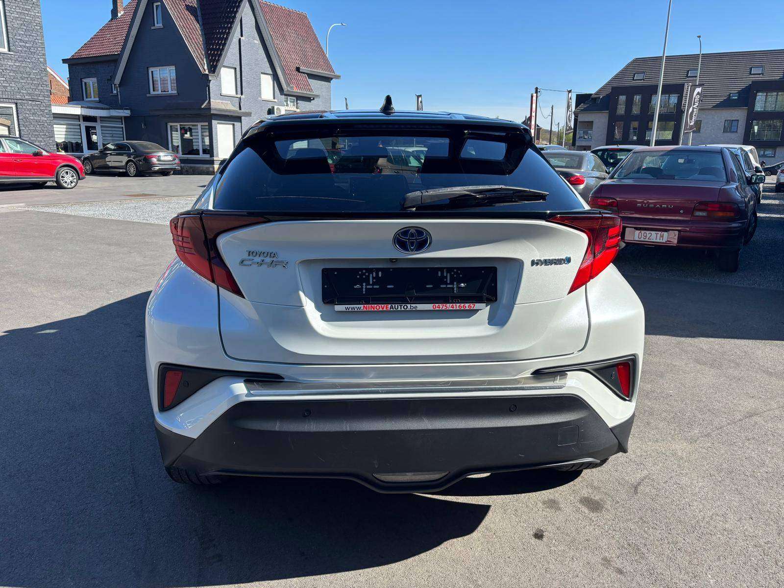 Toyota C-HR 1.8i VVT-i Hybrid C-Lub E-CVT*CAM HYBRIDE+BENZINE