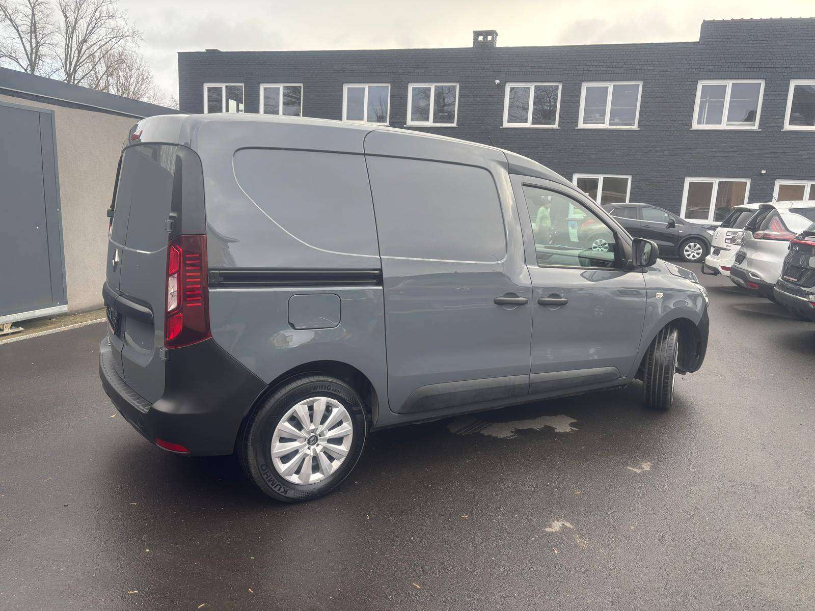 Renault Express 1.5d Blue dCi Ecoleader*Apple Carplay HALFLED