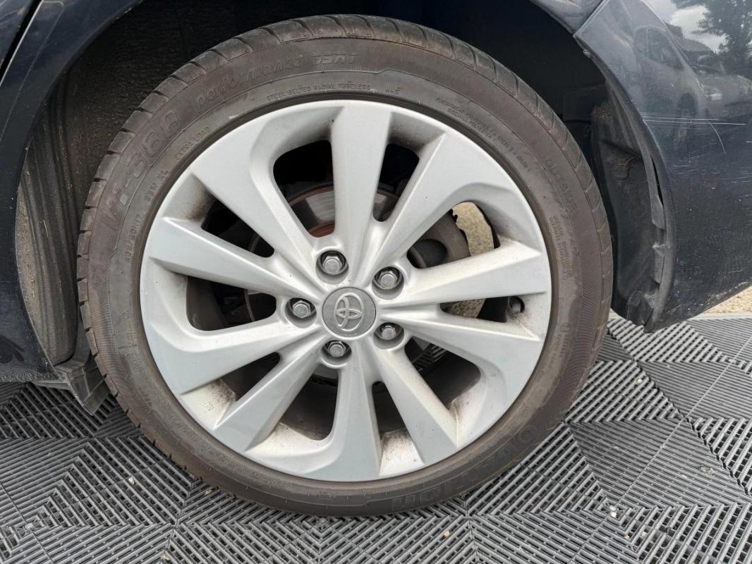 Toyota Auris 1.8 HSD 136H 100 FULL-HYBRID DYNAMIC BVA CAMERA DE RECUL-SIEGES CHAUFFANTS-GPS