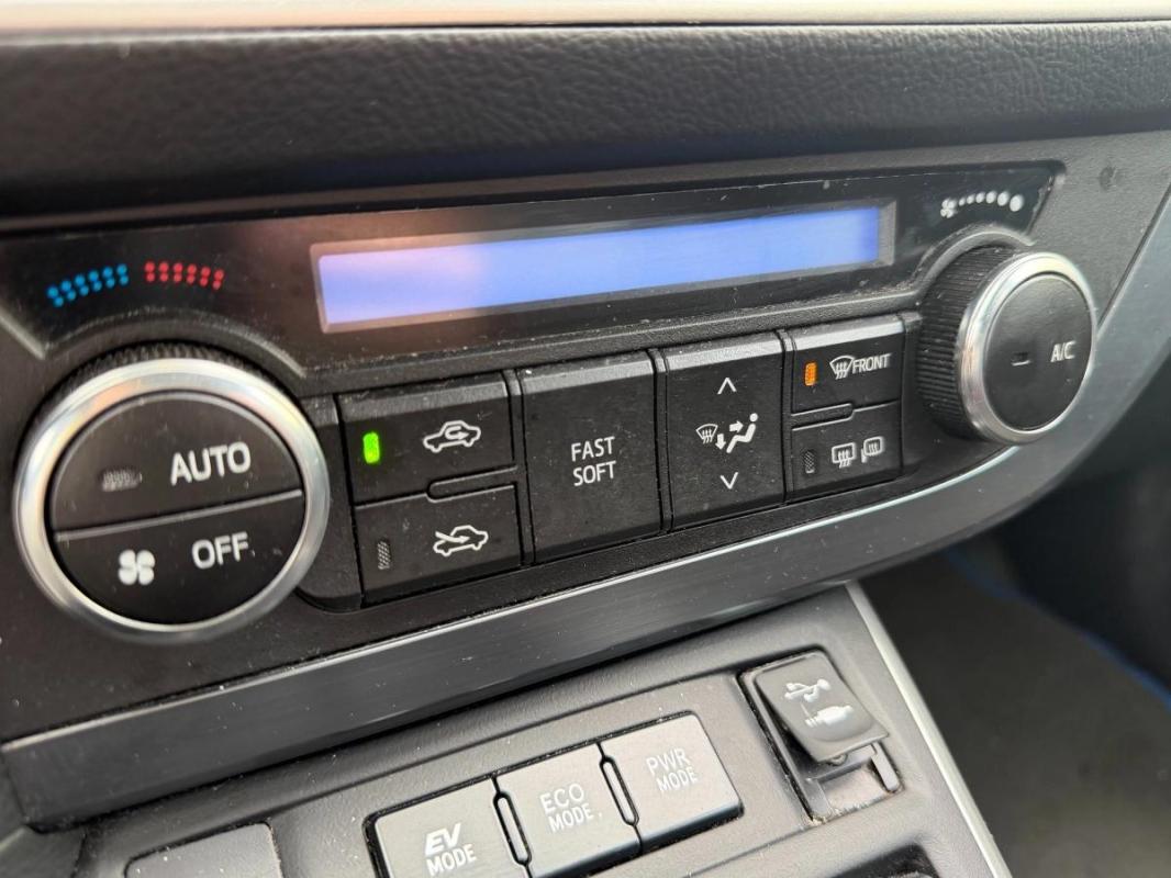 Toyota Auris 1.8 HSD 136H 100 FULL-HYBRID DYNAMIC BVA CAMERA DE RECUL-SIEGES CHAUFFANTS-GPS