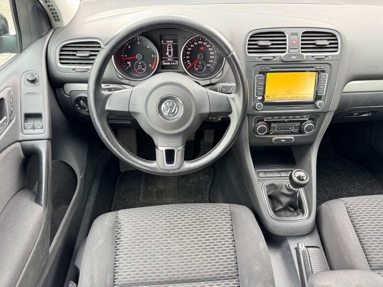 Volkswagen Golf 1.6 CR TDi - Navi - Parkeersensoren