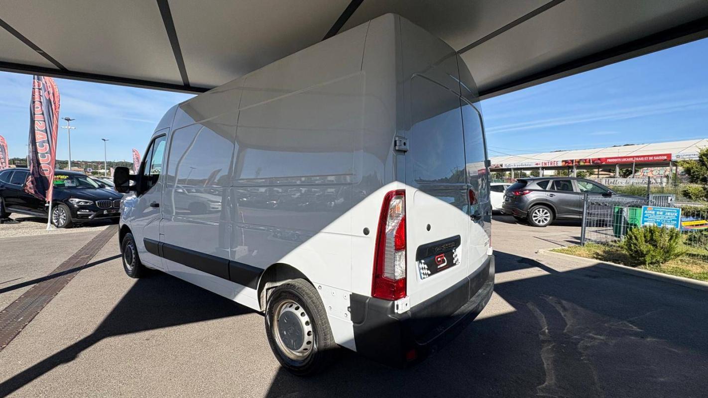 Renault Master FOURGON FGN TRAC F3300 L2H2 BLUE DCI 135 GRAND CONFORT