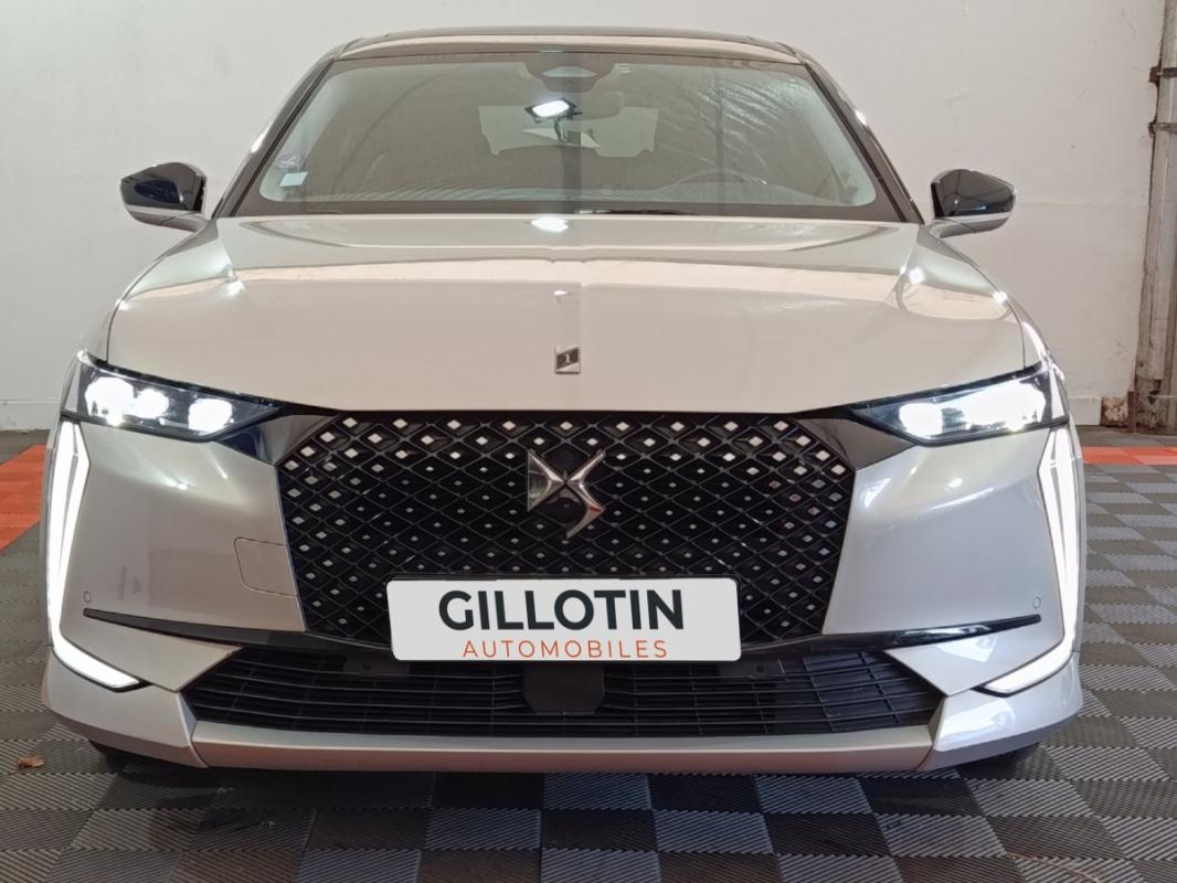 Ds 4 II E-TENSE 225 LA PREMIERE AUTO