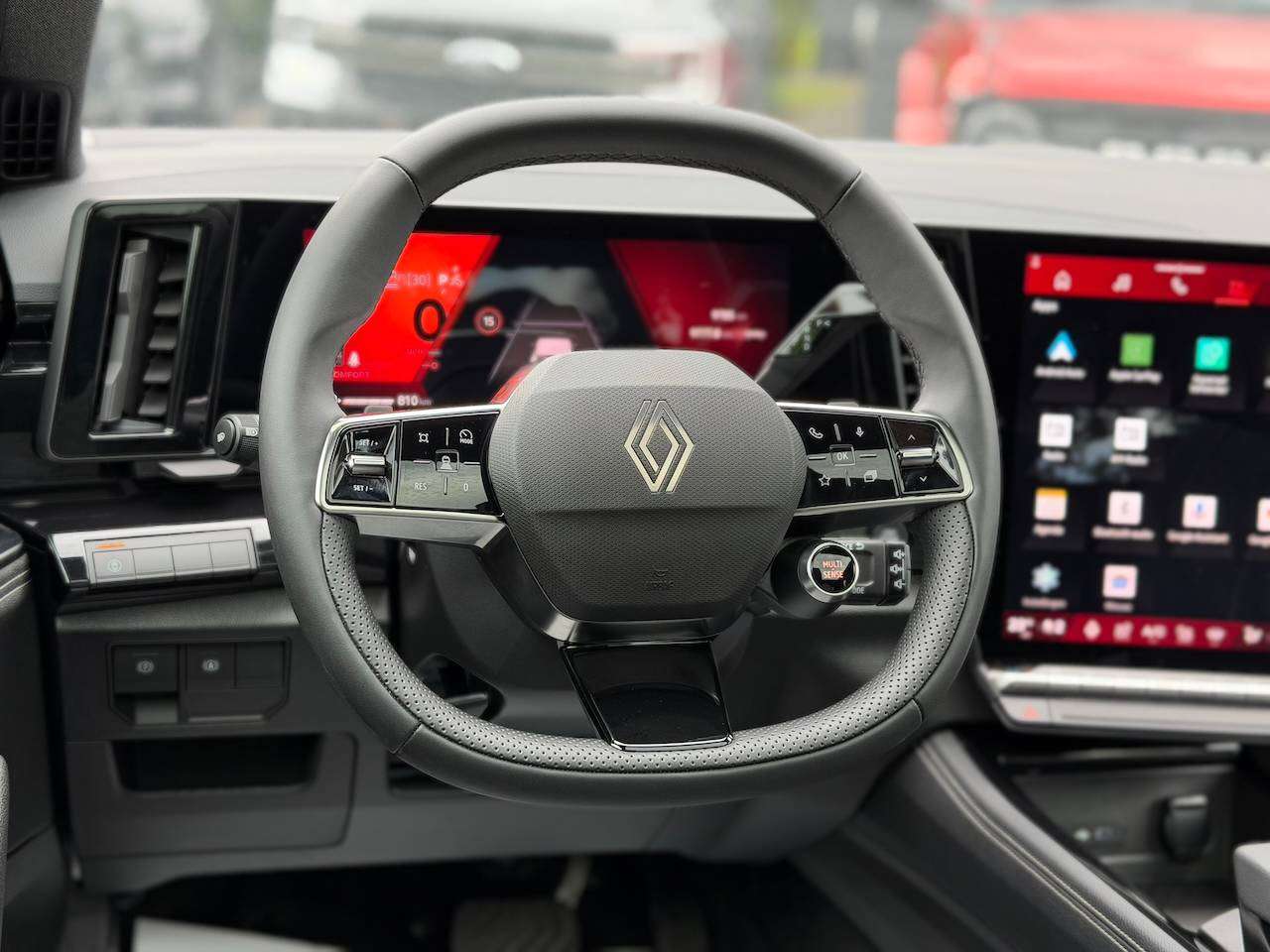 Renault Austral MHEV TECHNO FACELIFT 20" PANO CAMERA APPLE CARPLAY