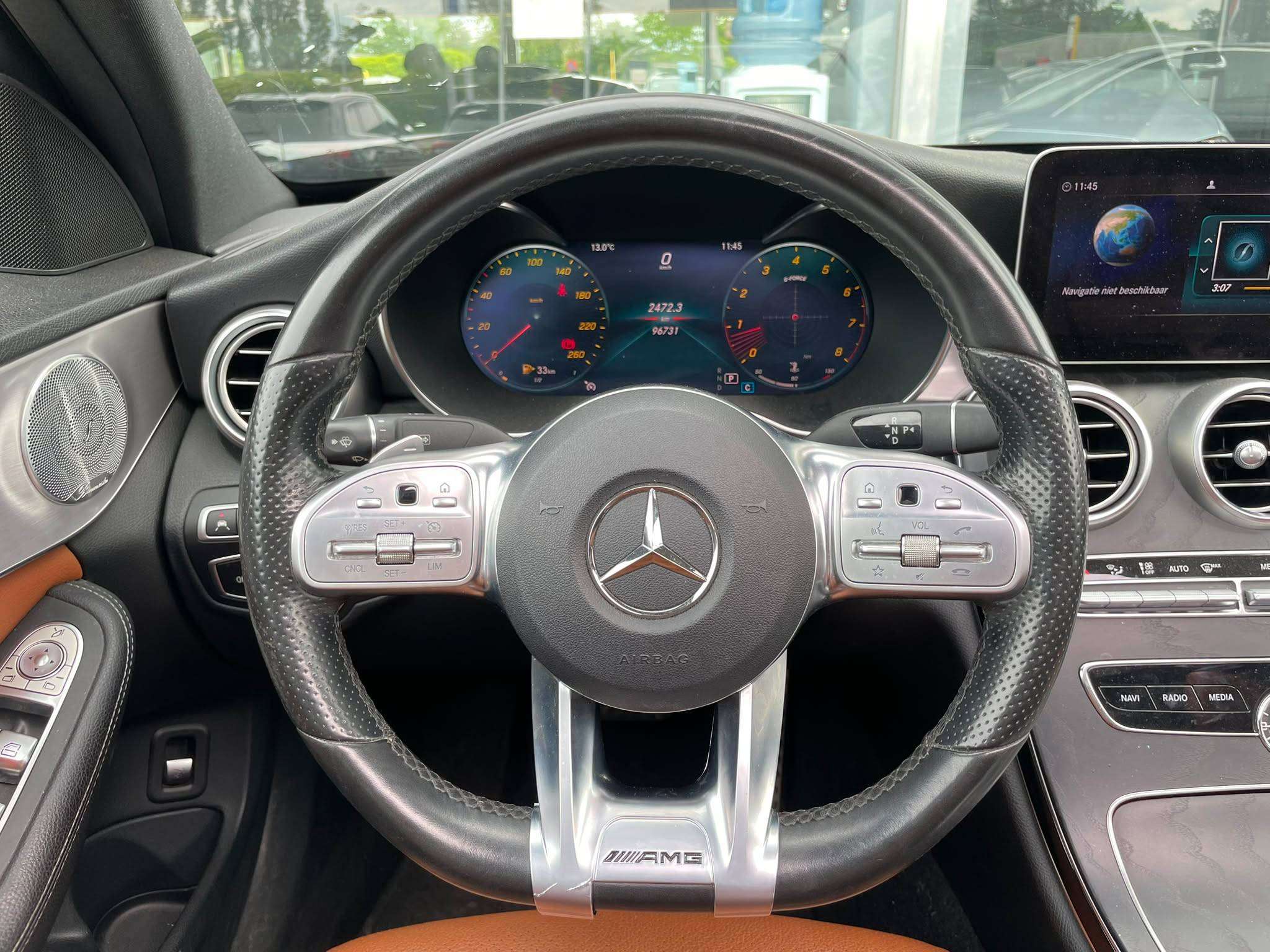 Mercedes-Benz C 300 KIT C63S/TOIT PANO/ECLAIRAGE AMBIANCE/CAMERA/CUIR/GARANTIE 12 MOIS