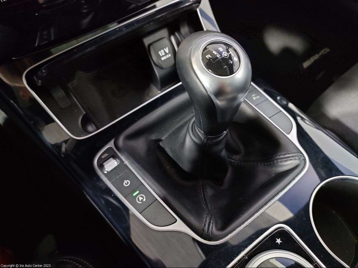 Mercedes-Benz C 180 1.6 | AMG PACK|TOIT PANO |14455€ NETTO