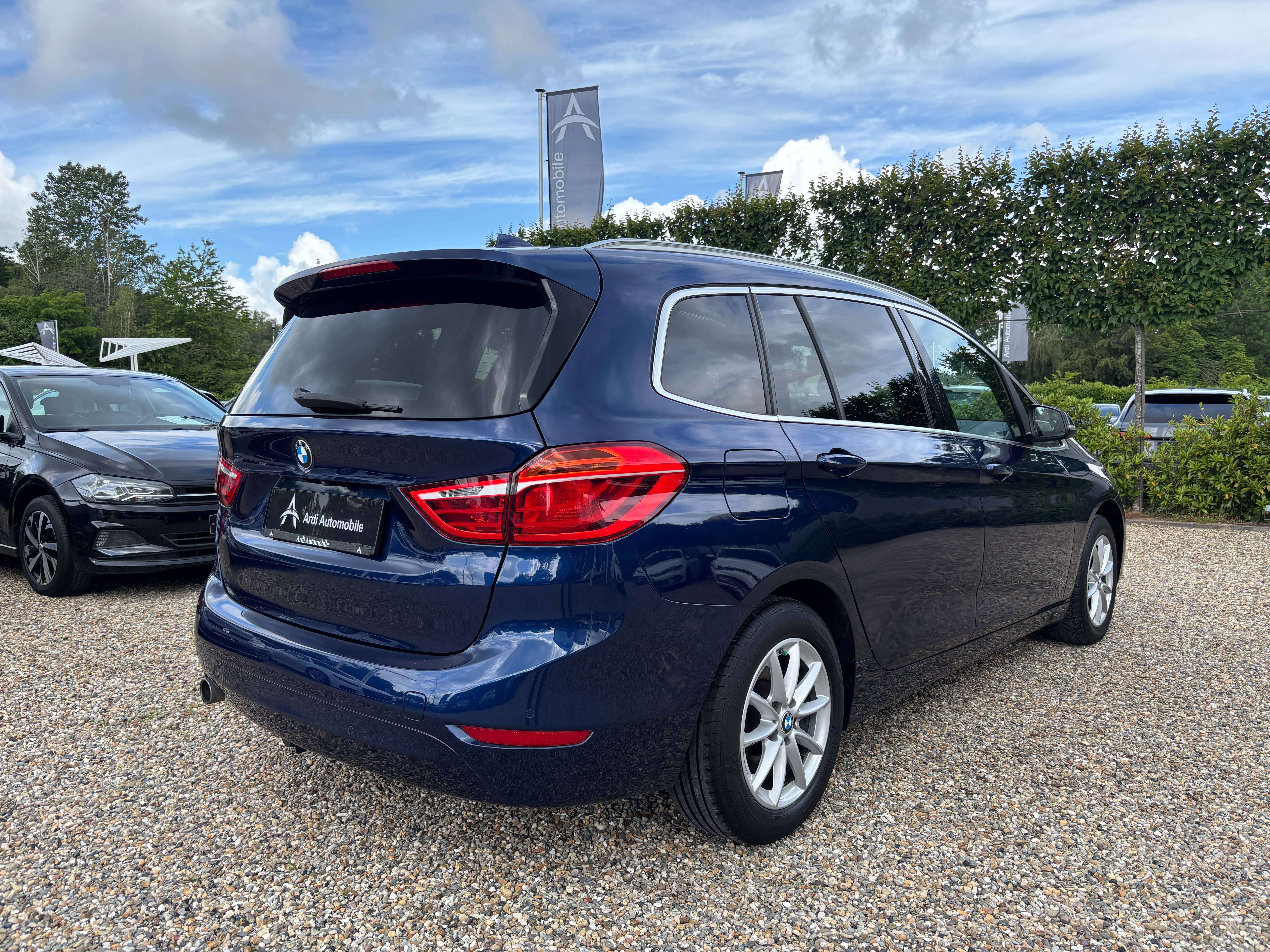 BMW 218 dA Gran Tourer *CARPLAY*TOIT OUV+PANO*SIEGE CHAUFF*GARANTIE*