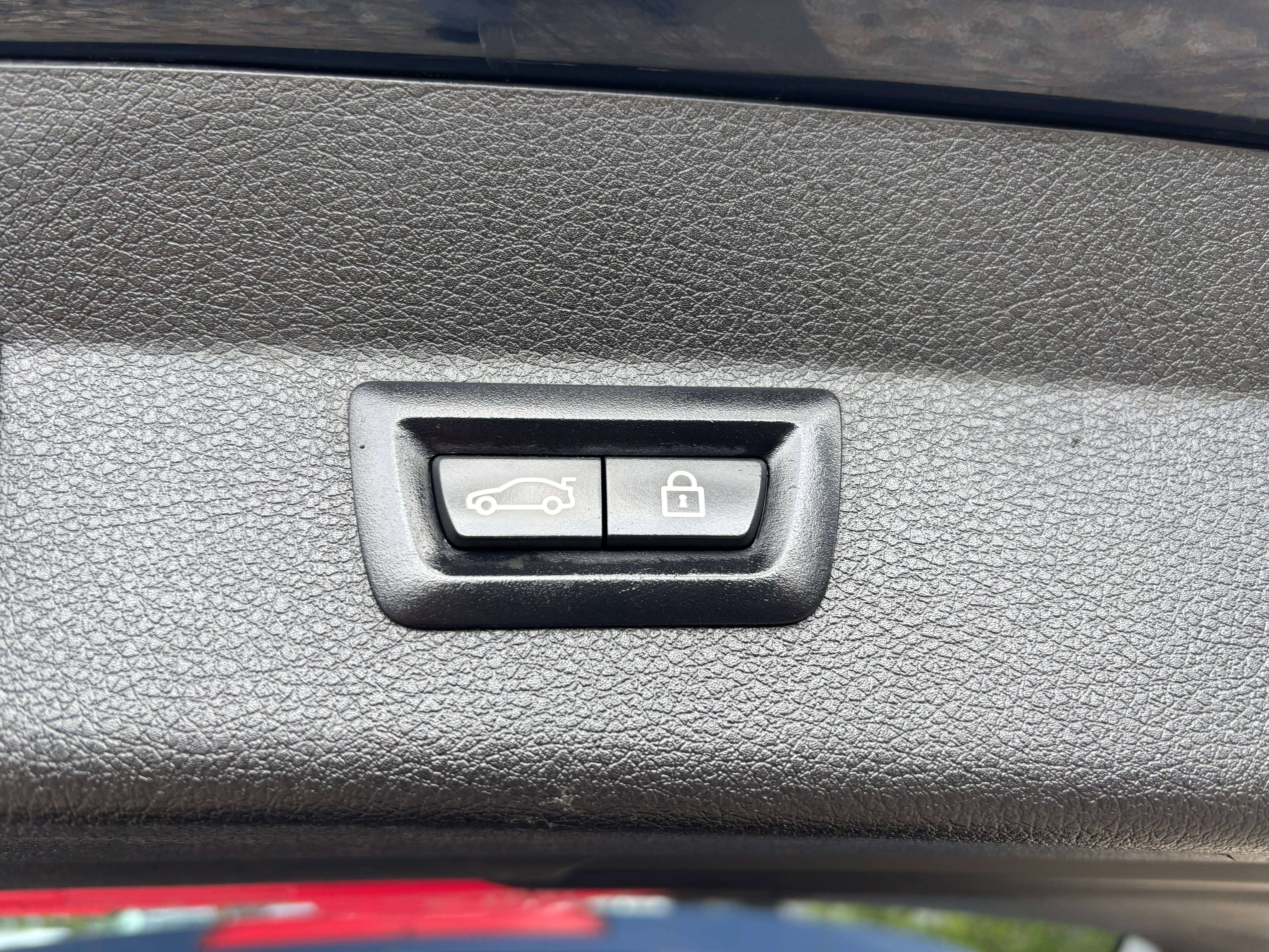 BMW 218 dA Gran Tourer *CARPLAY*TOIT OUV+PANO*SIEGE CHAUFF*GARANTIE*