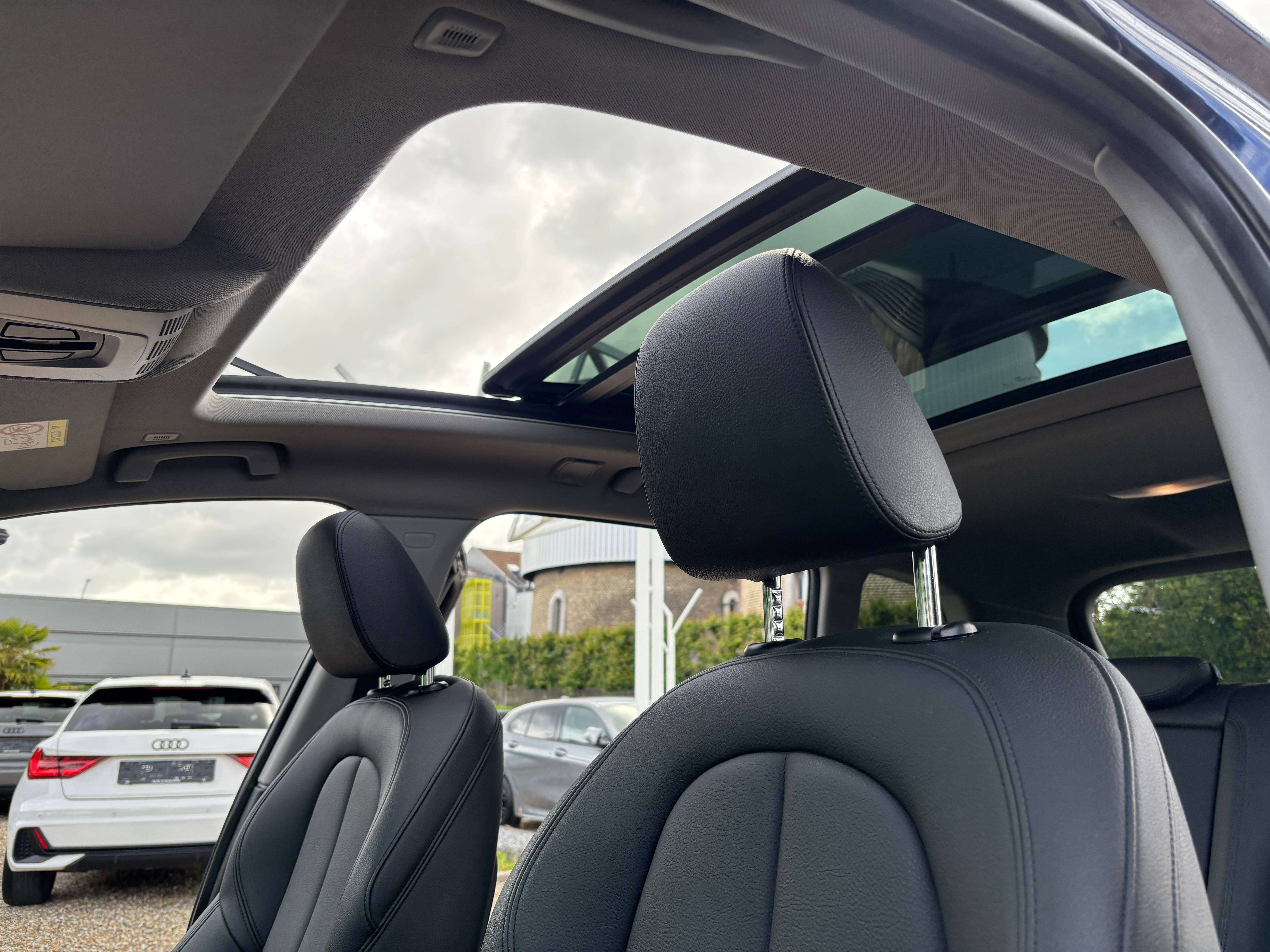 BMW 218 dA Gran Tourer *CARPLAY*TOIT OUV+PANO*SIEGE CHAUFF*GARANTIE*