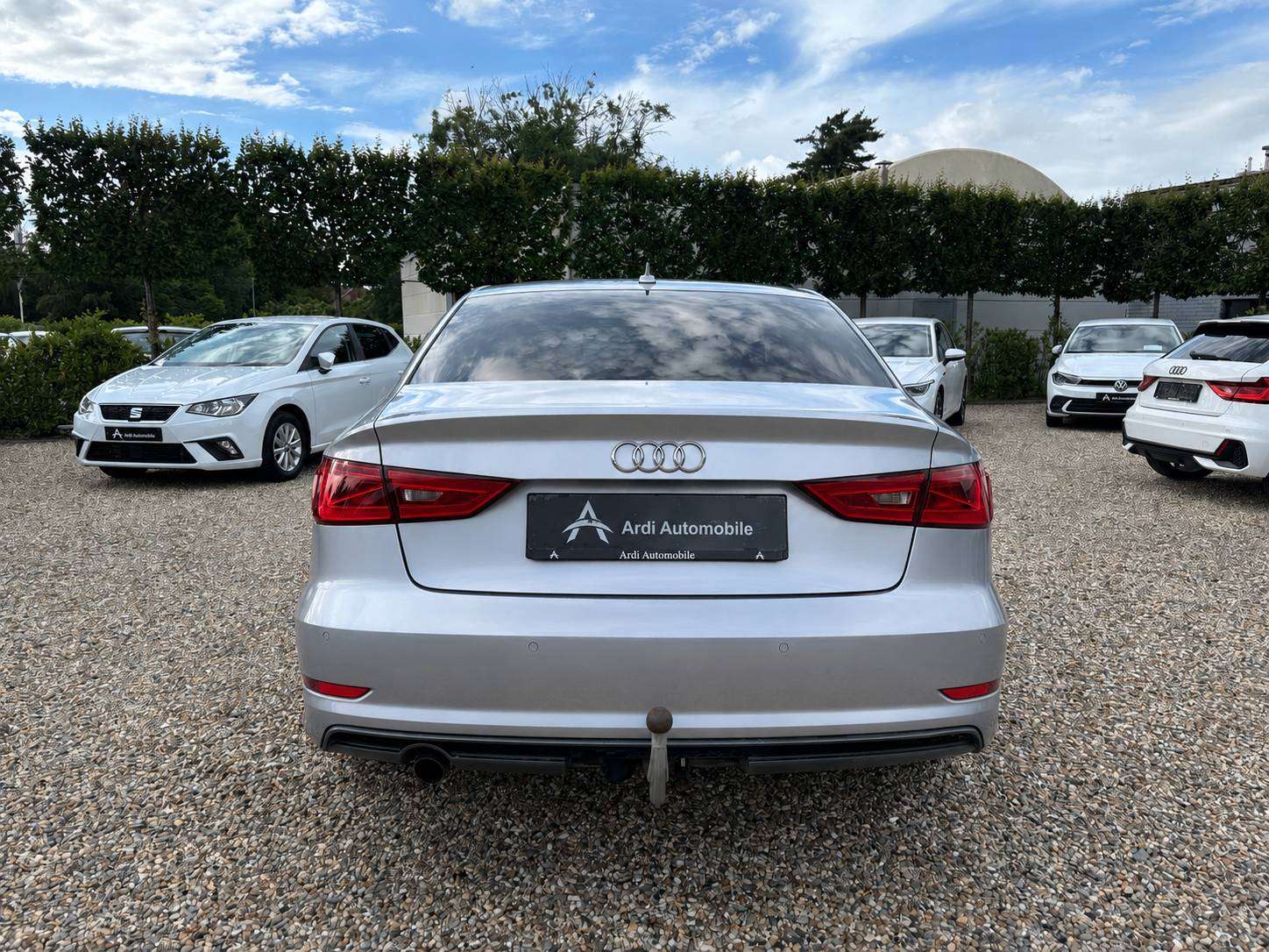 Audi A3 1.6 TDi *S line*SIEGE CHAUFF*XENON*1ER PROPRIO*GARANTIE*