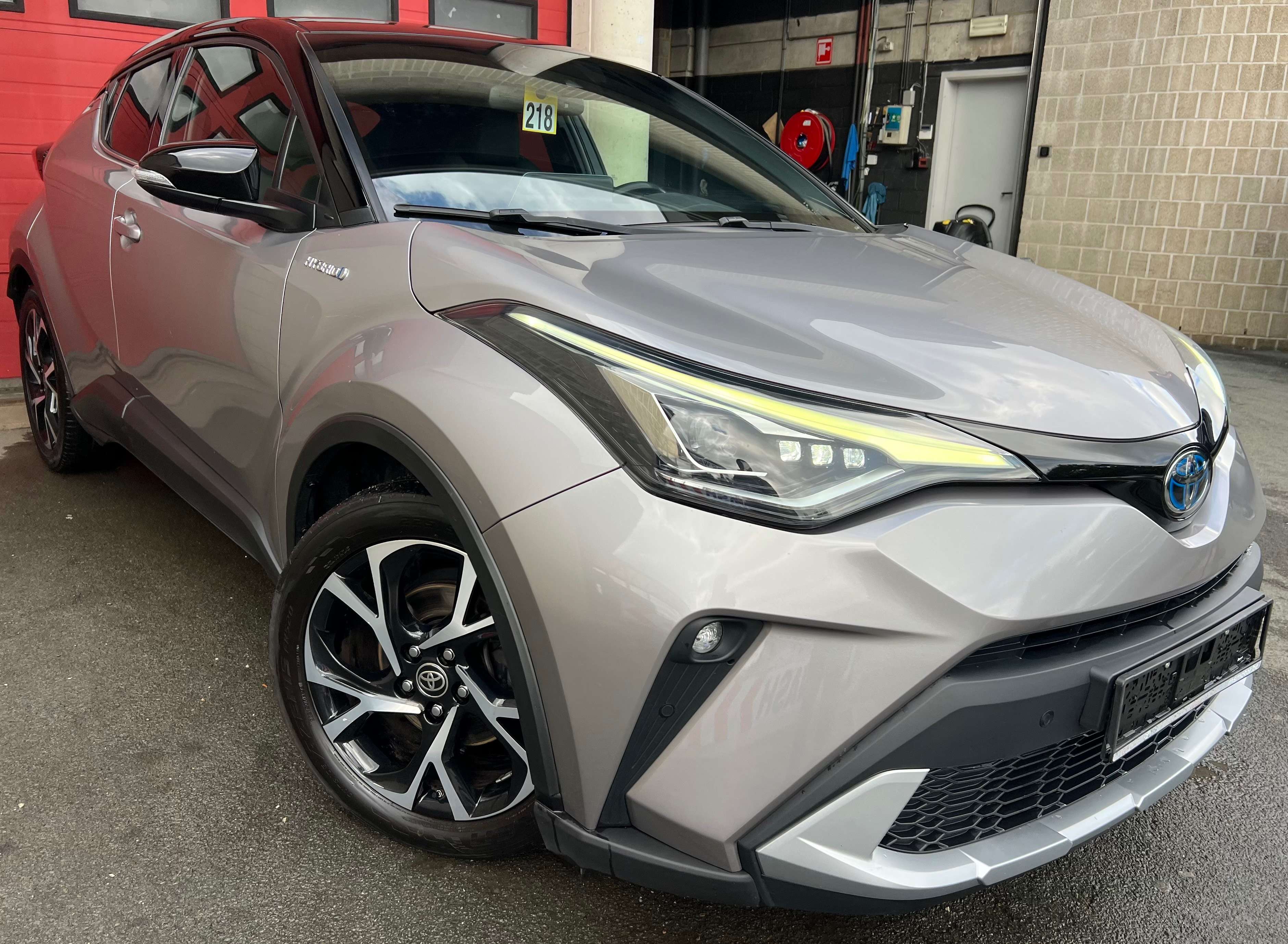 Toyota C-HR Hybrid 2.0i VVT-i E-CVT +CAMÉRA +NAVI