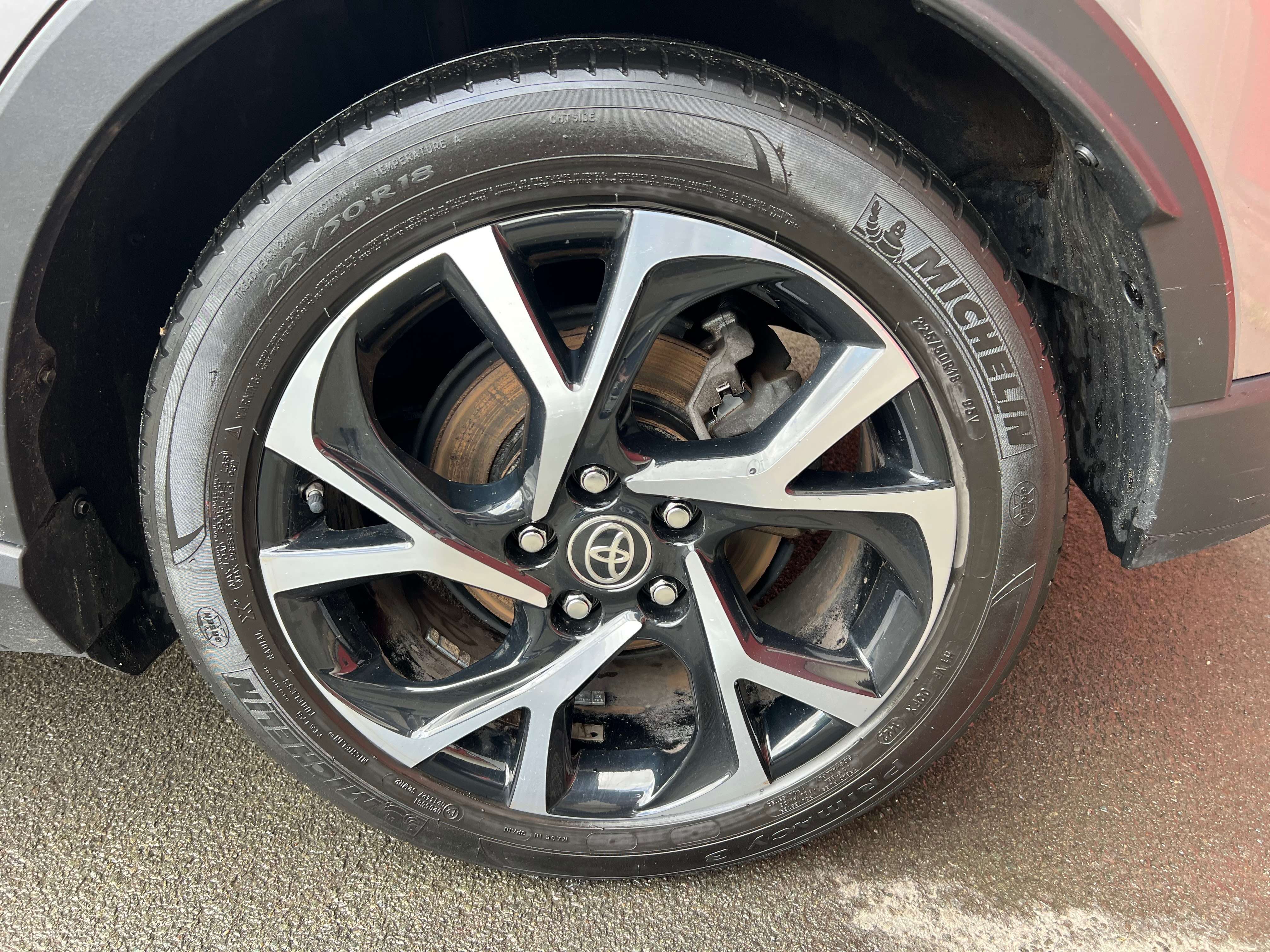 Toyota C-HR Hybrid 2.0i VVT-i E-CVT +CAMÉRA +NAVI
