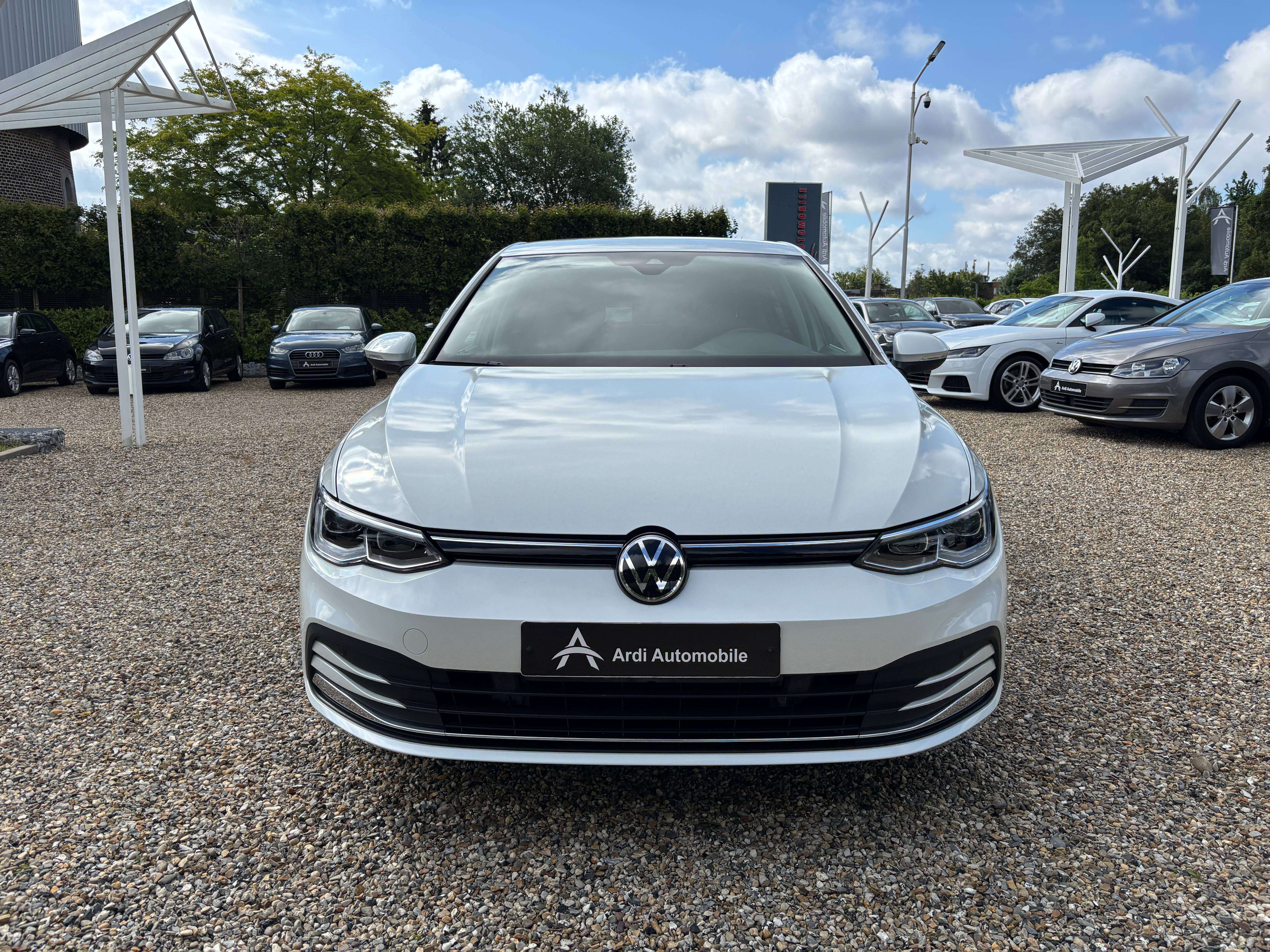 Volkswagen Golf 1.5 eTSI DSG Style *CARPLAY*SIEGE CHAUFF*LED*CAPTEUR*GARANTIE*