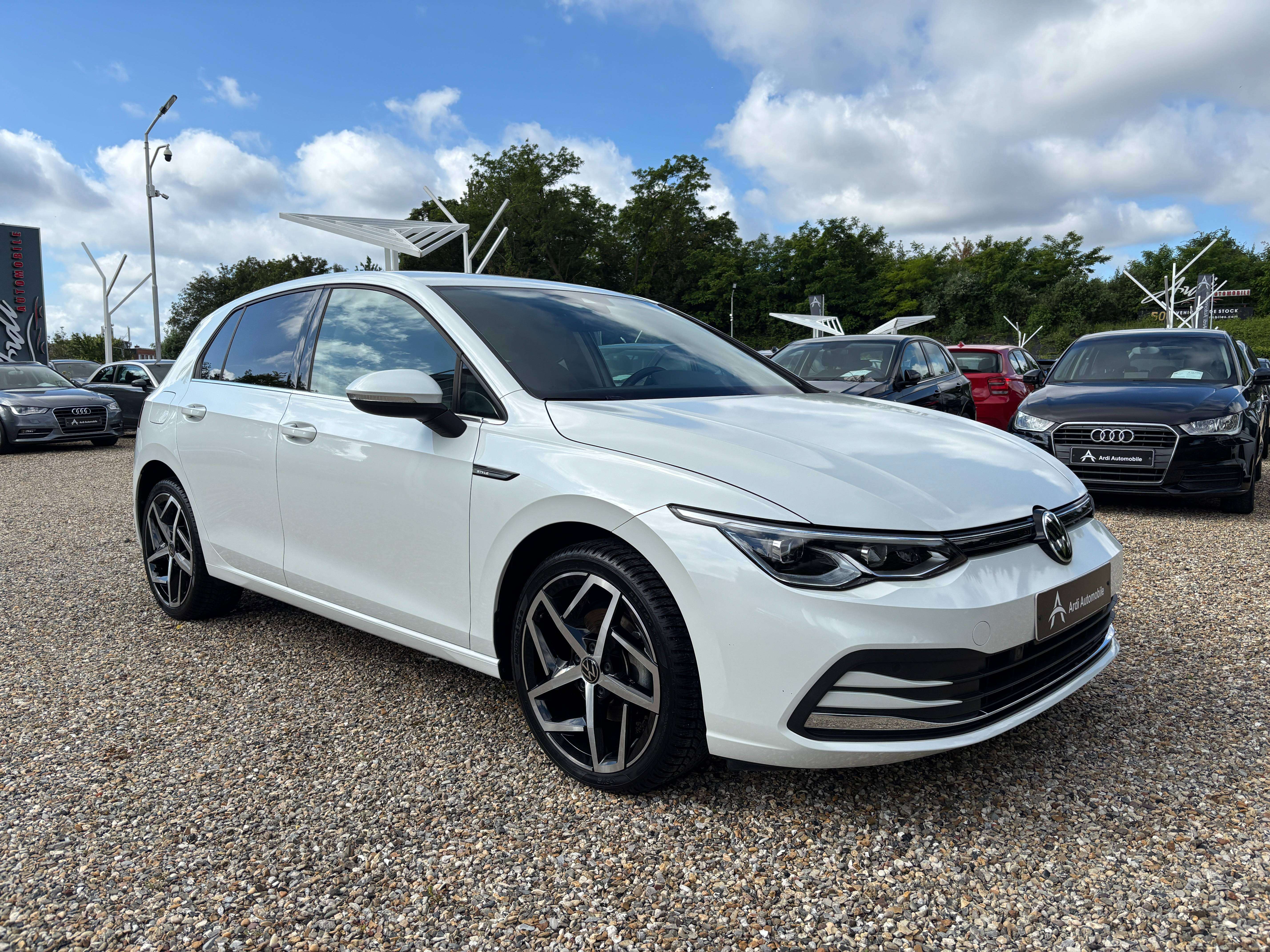 Volkswagen Golf 1.5 eTSI DSG Style *CARPLAY*SIEGE CHAUFF*LED*CAPTEUR*GARANTIE*