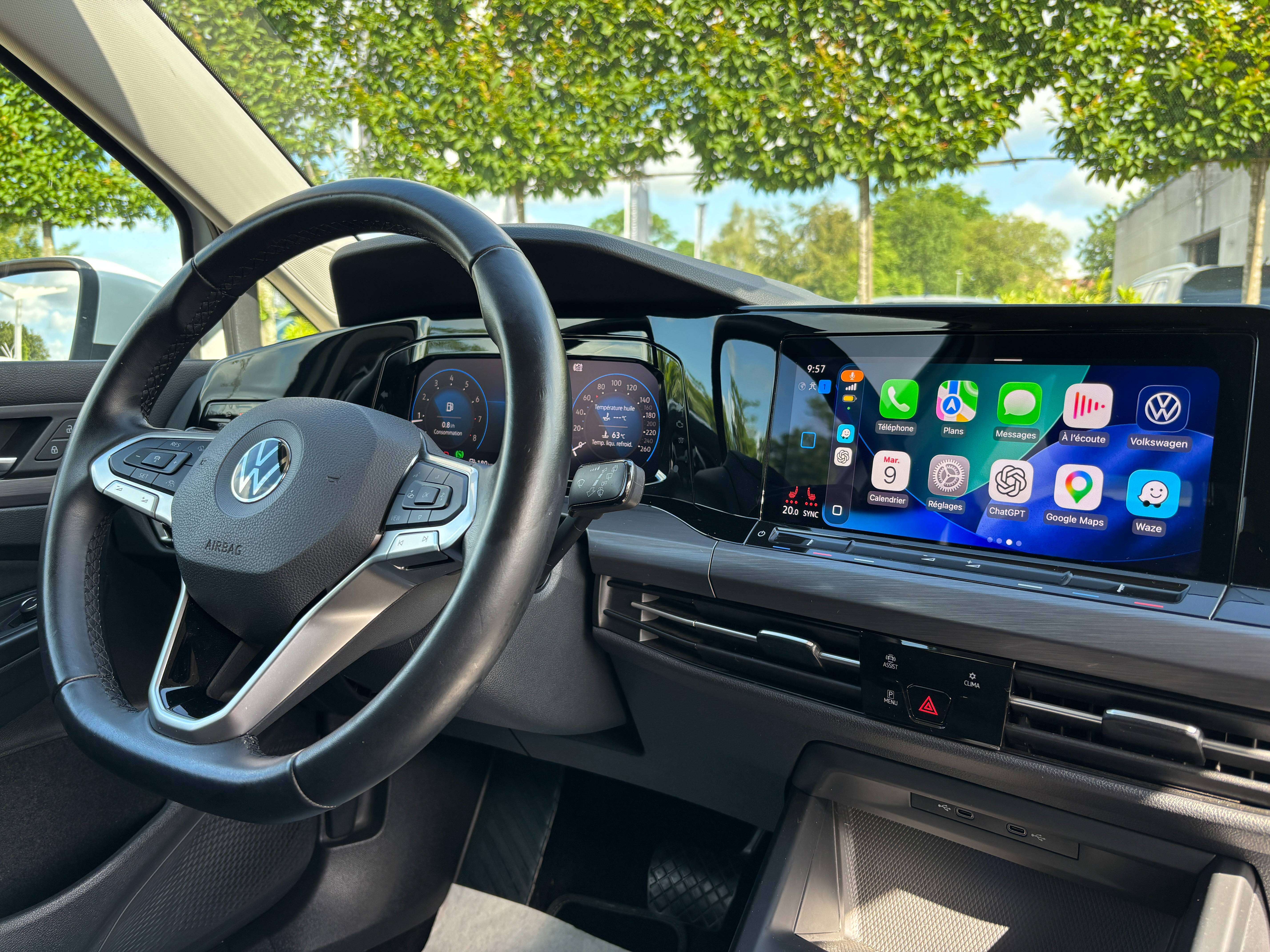 Volkswagen Golf 1.5 eTSI DSG Style *CARPLAY*SIEGE CHAUFF*LED*CAPTEUR*GARANTIE*