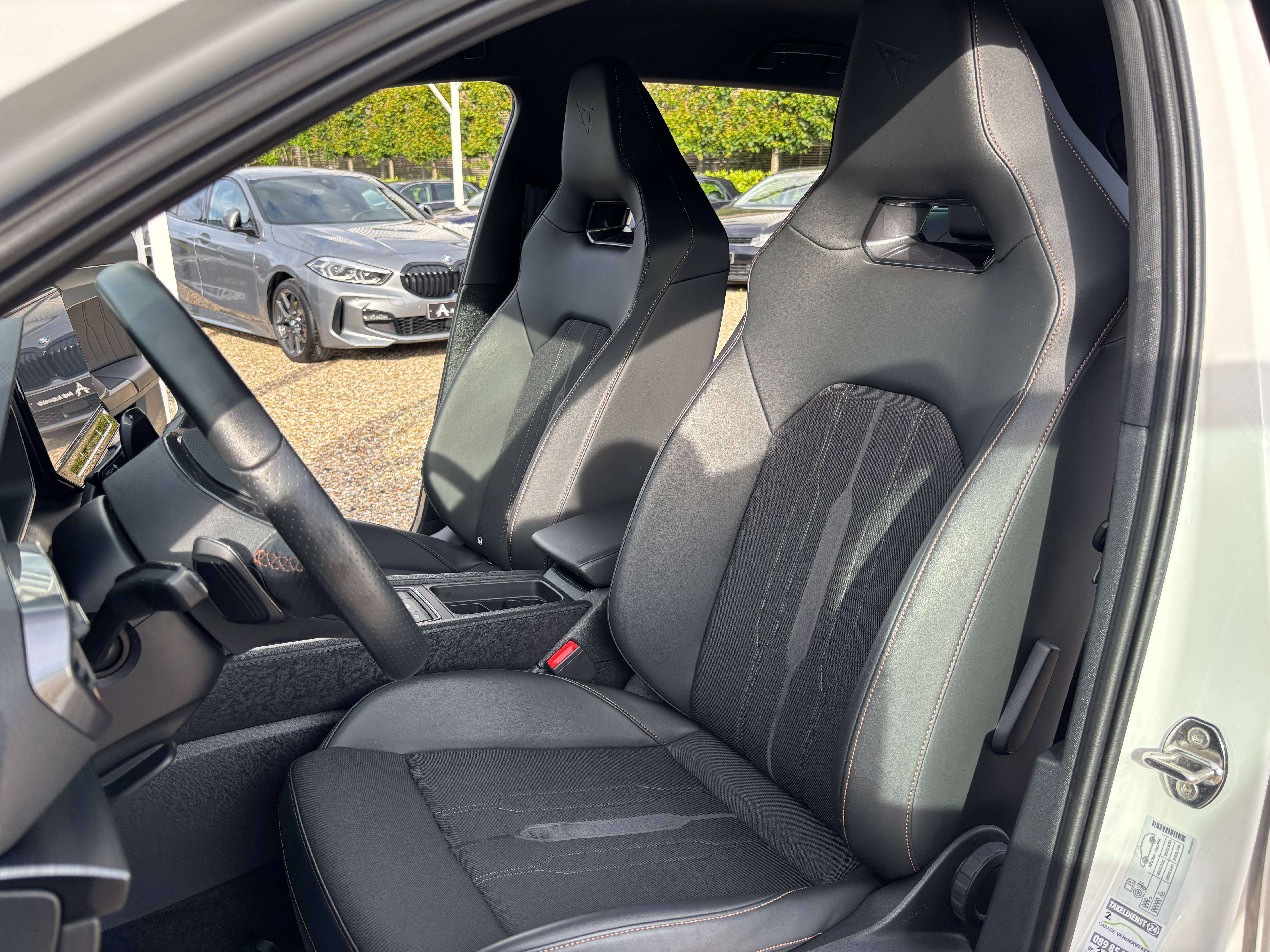 CUPRA Leon e-Hybrid 1.4 DSG *CARPLAY*VOLANT CHAUFF*CAMERA*LED*GARANTIE*