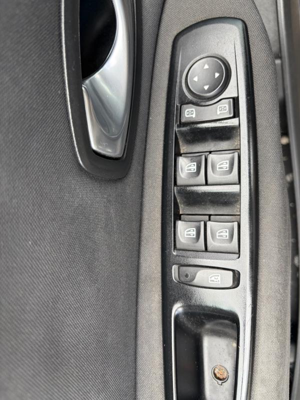Renault Grand Scenic 1.9L DCI 130. 7 PLACES TOUT LE SUIVIE D ENTRETIEN RADAR. PAYER EN 3FOIS